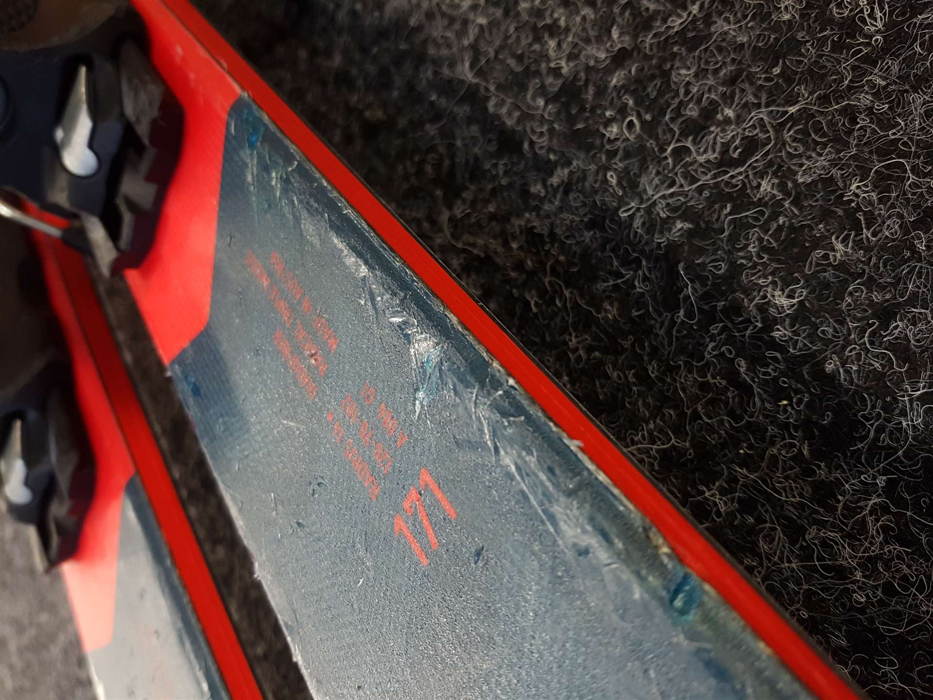 Sci FISCHER RC 4 The Curv TI usati + attacchi Fischer RS 10