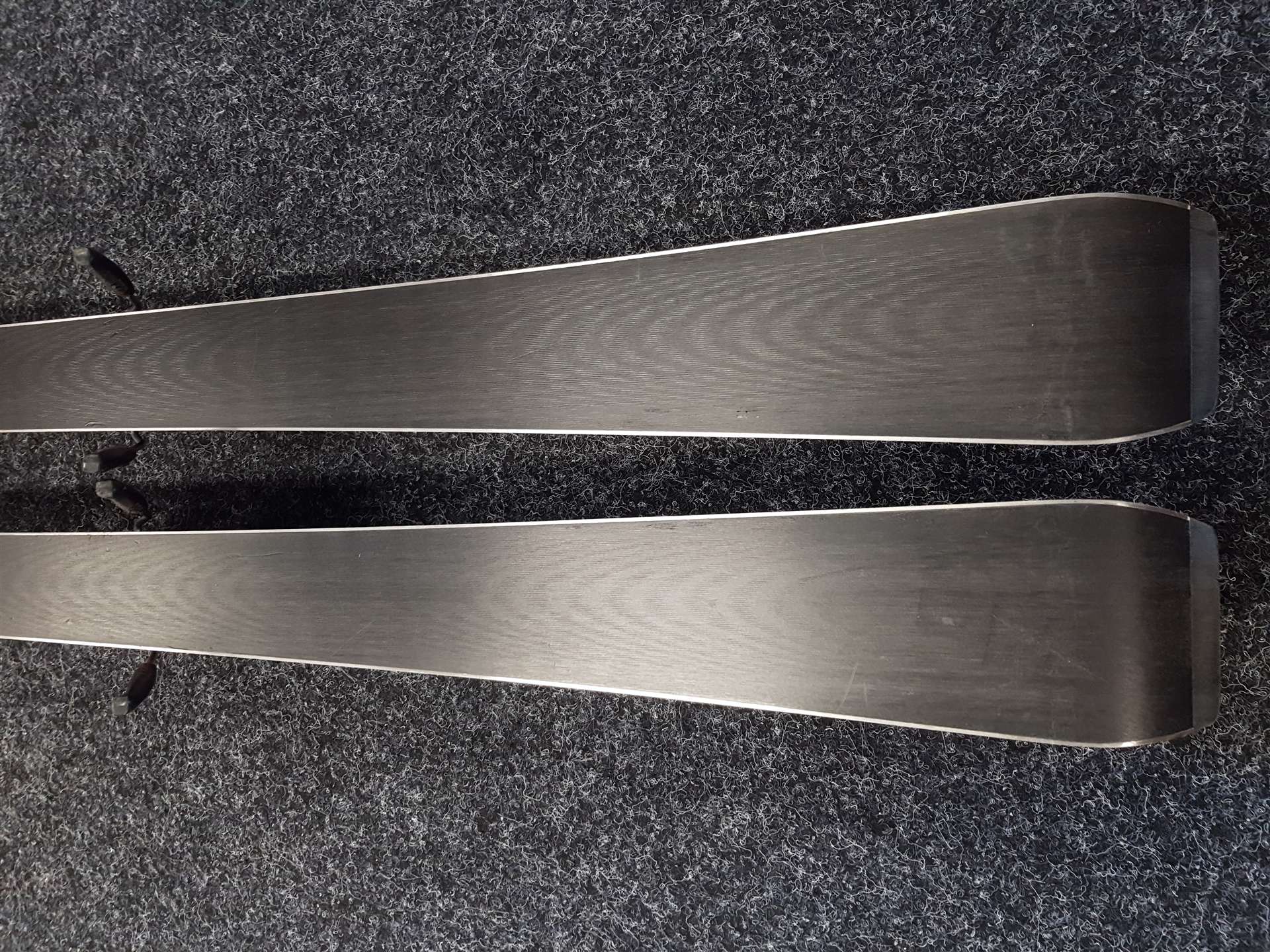 Sci FISCHER RC 4 The Curv TI usati + attacchi Fischer RS 10