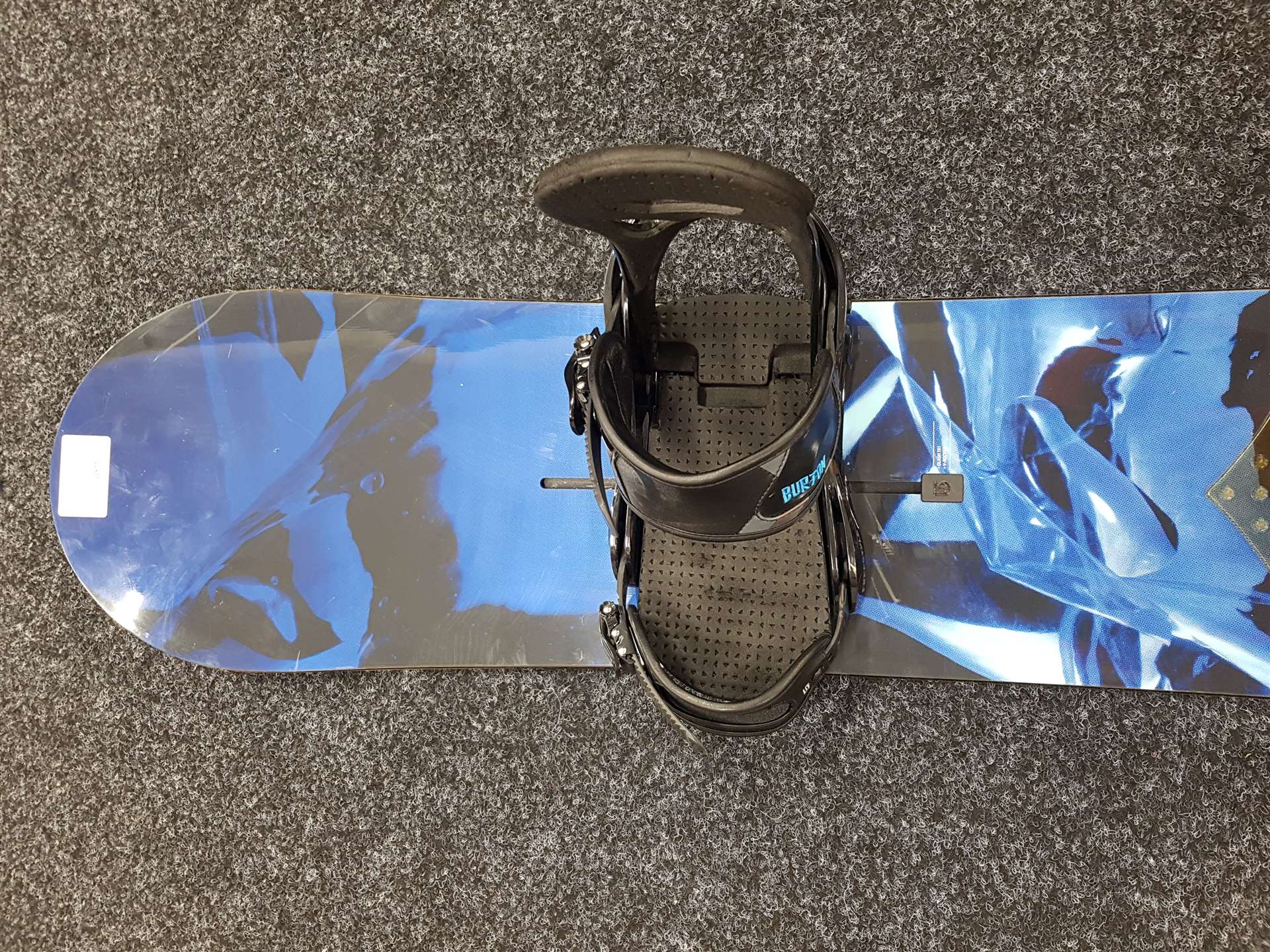 Použitý snowboard BURTON Clash + vázání Burton velikost L