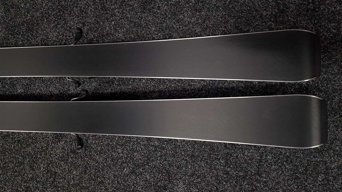 Bazárové lyže FISCHER RC4 CURV Ti