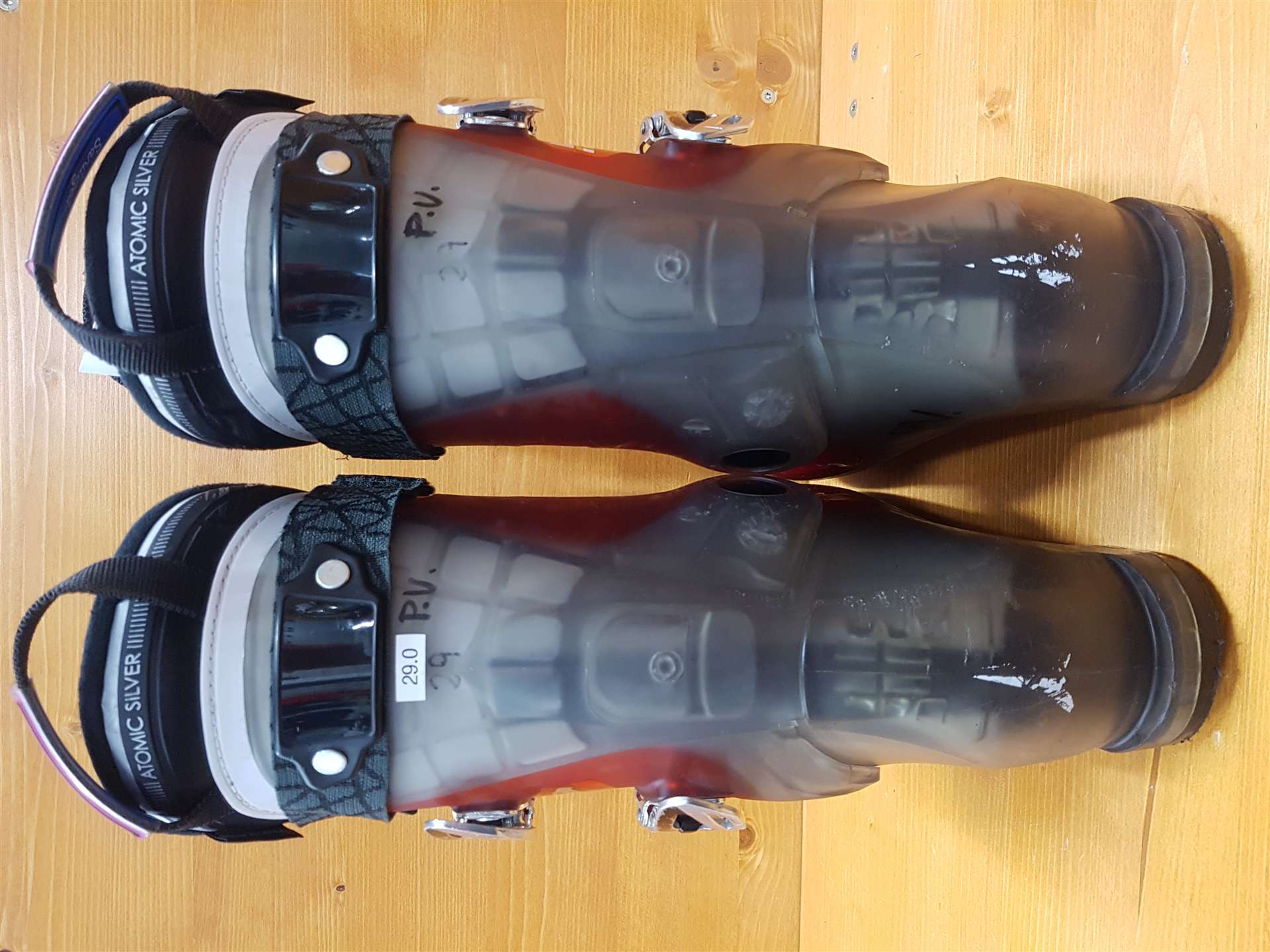 Używane buty narciarskie ATOMIC Hawx R100