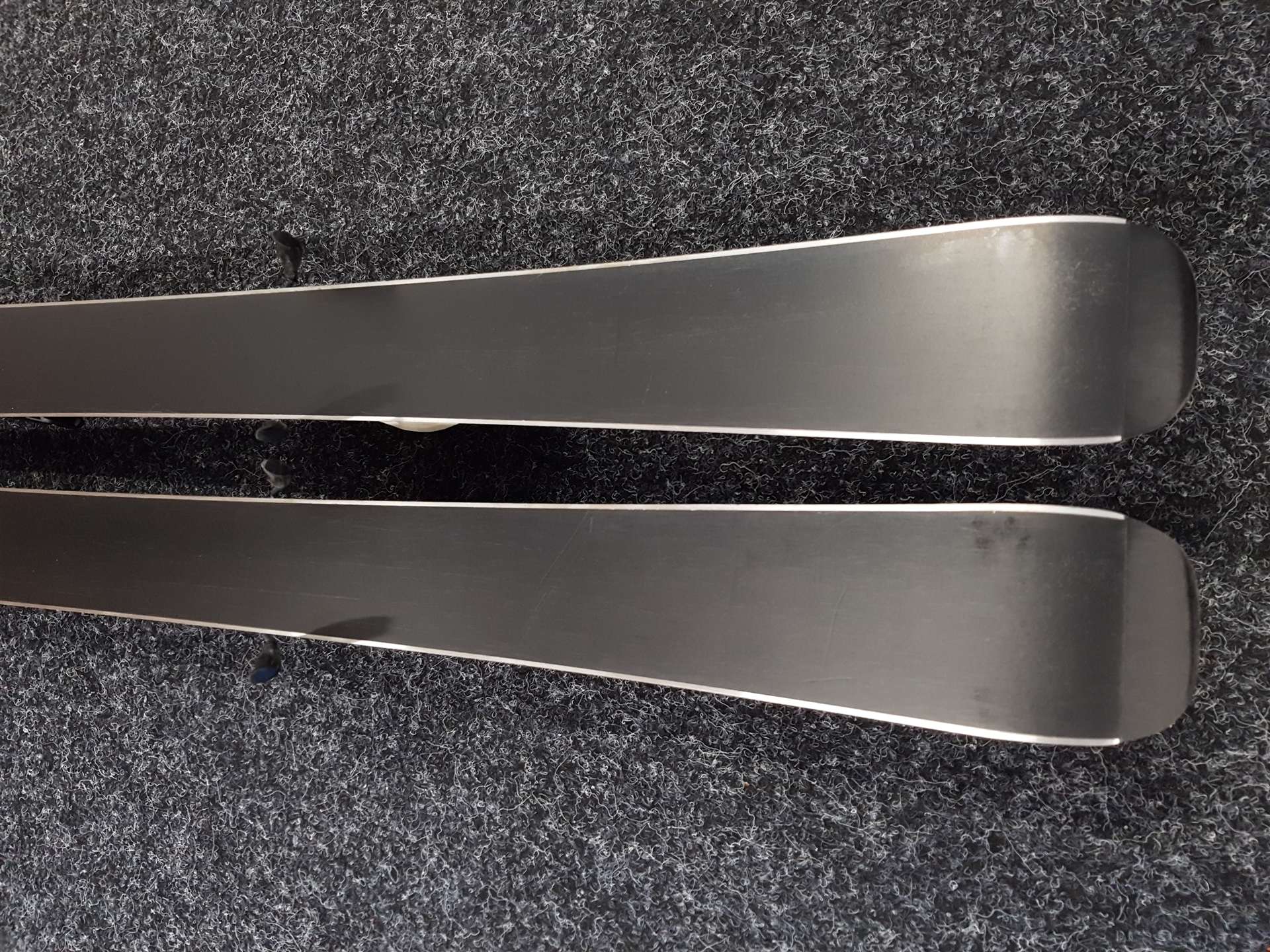 Skis enfant d'occasion VOLKL Racetiger GS + fixations Marker 4.5