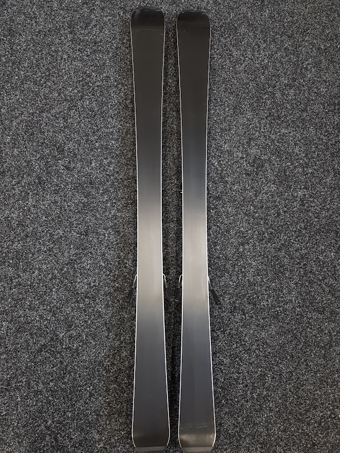 Gebrauchte ARTIS Talent Ski + Tyrolia SLR 7.5 Bindungen