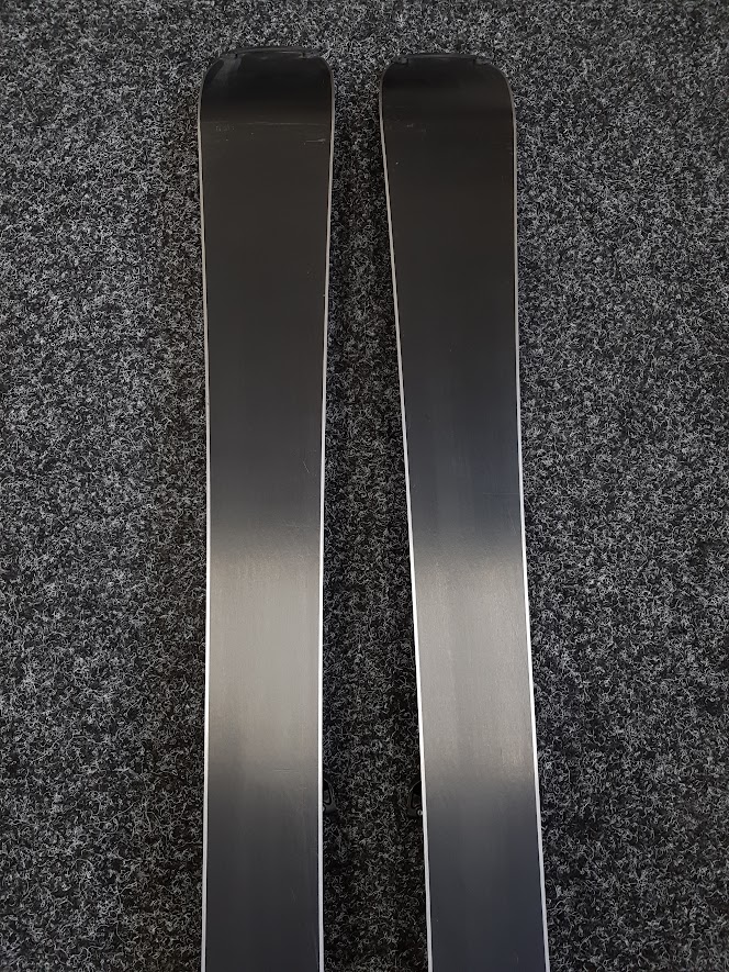 Gebrauchte ARTIS Talent Ski + Tyrolia SLR 7.5 Bindungen