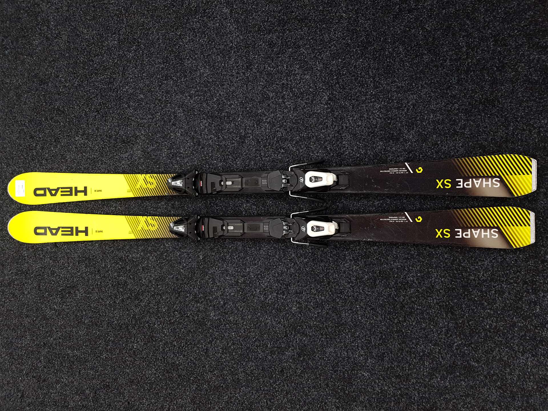 Použité lyže HEAD Shape SX + vázání Tyrolia PR 11