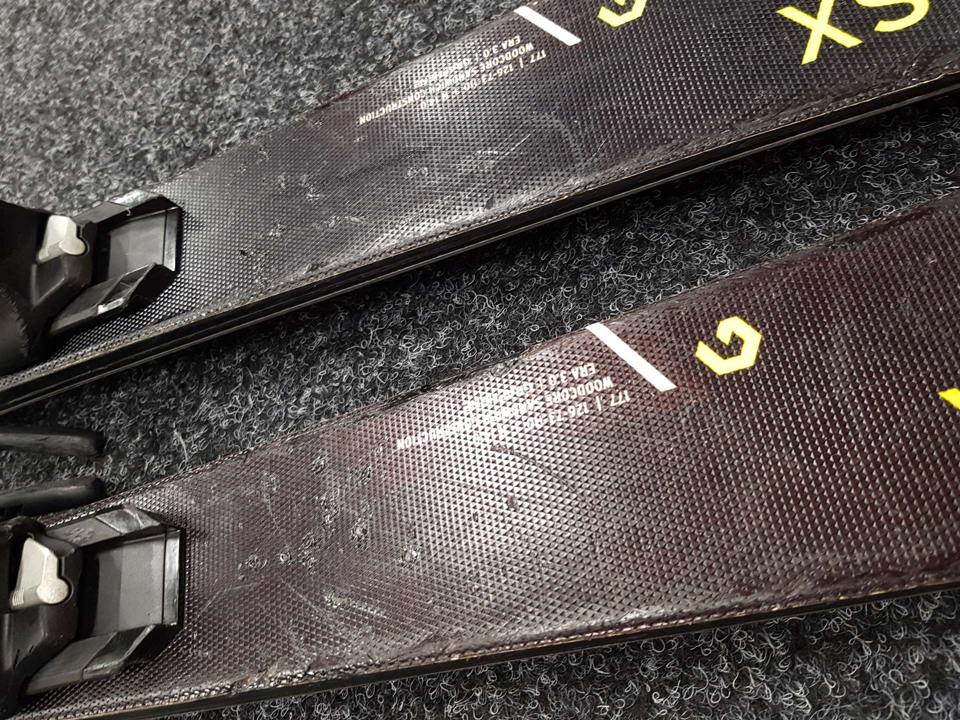 Použité lyže HEAD Shape SX + vázání Tyrolia PR 11