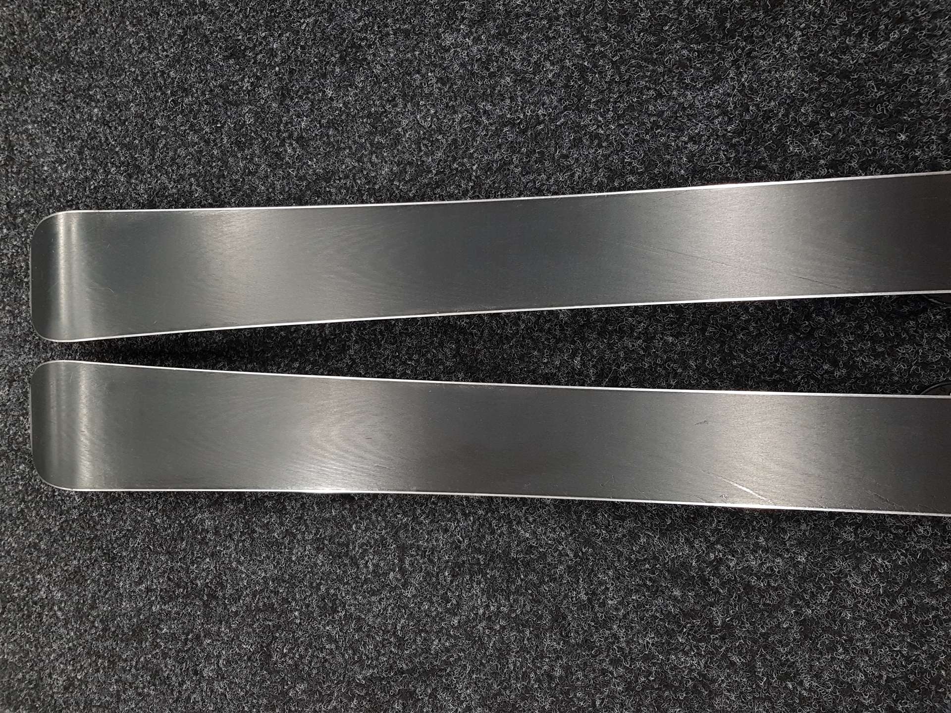 Použité lyže HEAD Shape SX + vázání Tyrolia PR 11