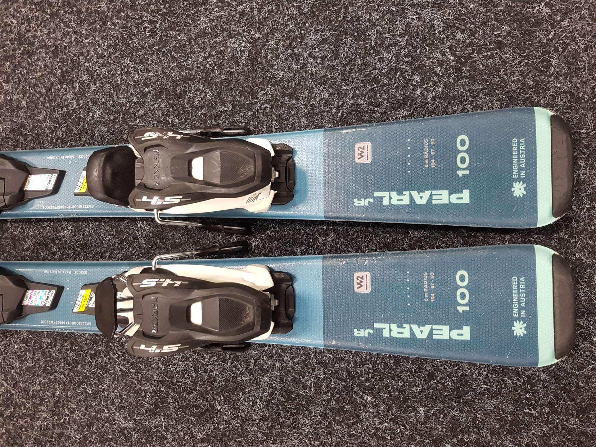Skis enfant d'occasion BLIZZARD Pearl JR + fixations Marker 4.5