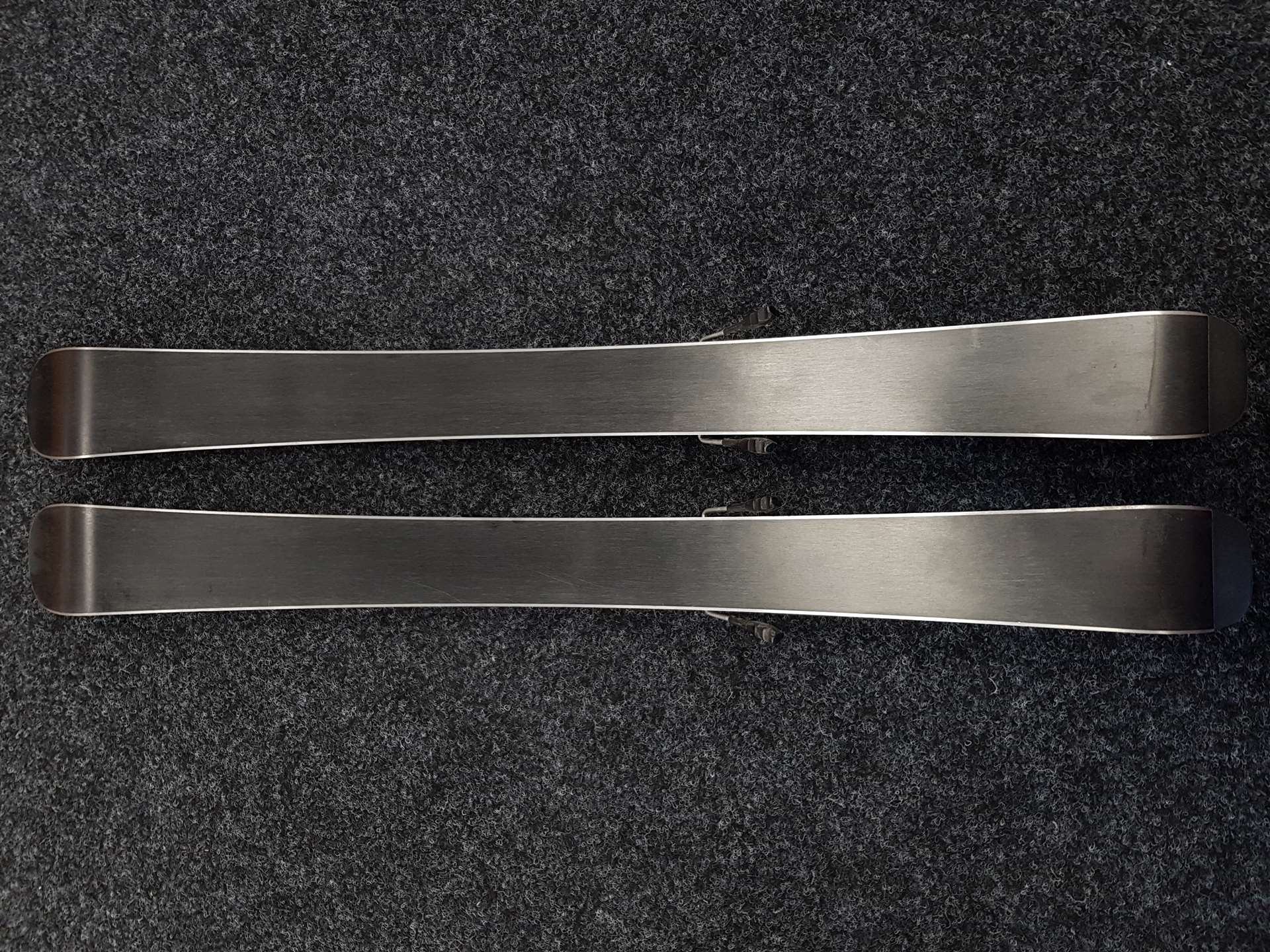 Używane narty VOLKL Racetiger GS + wiązania Marker 4.5