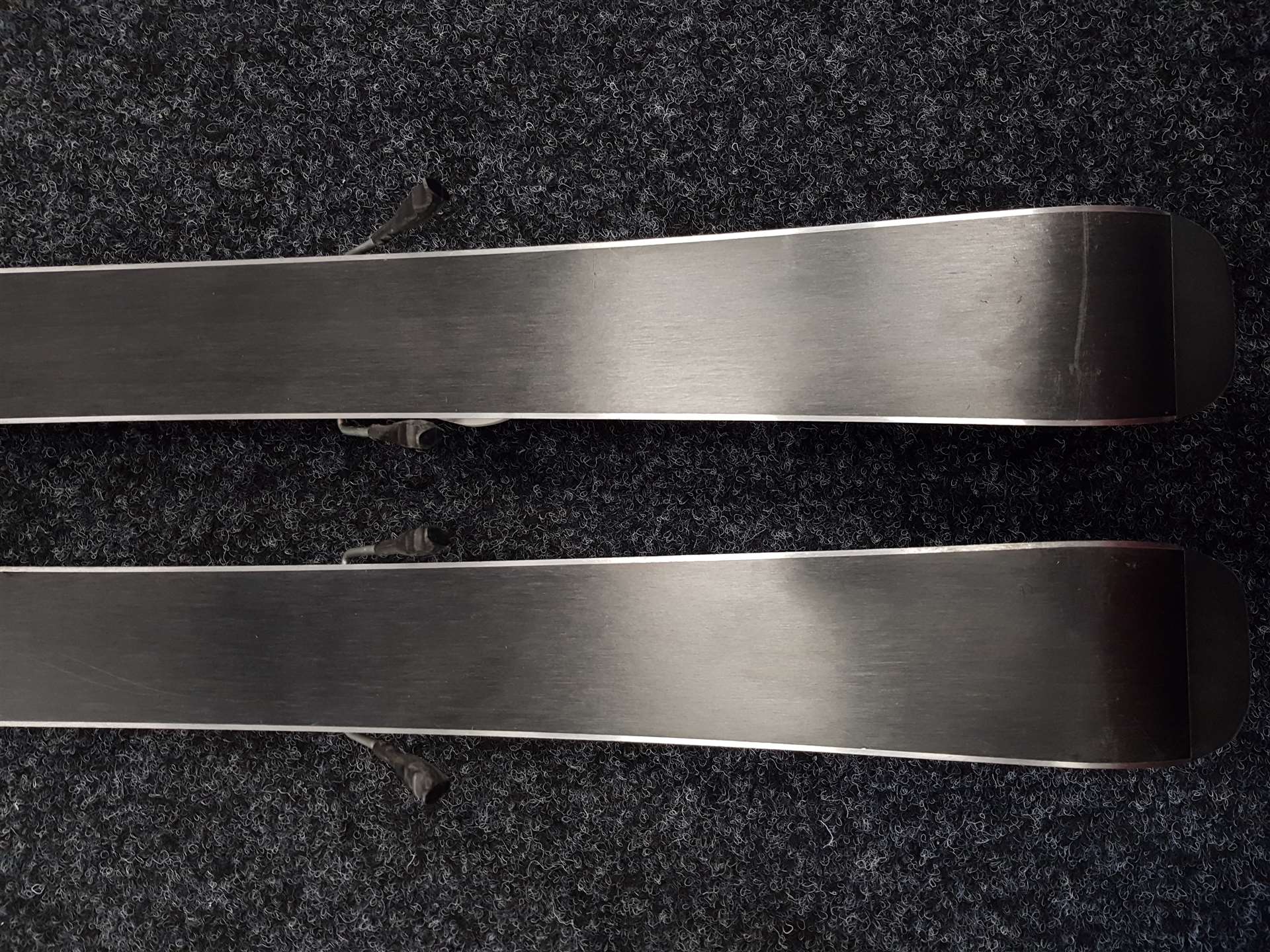 Używane narty VOLKL Racetiger GS + wiązania Marker 4.5