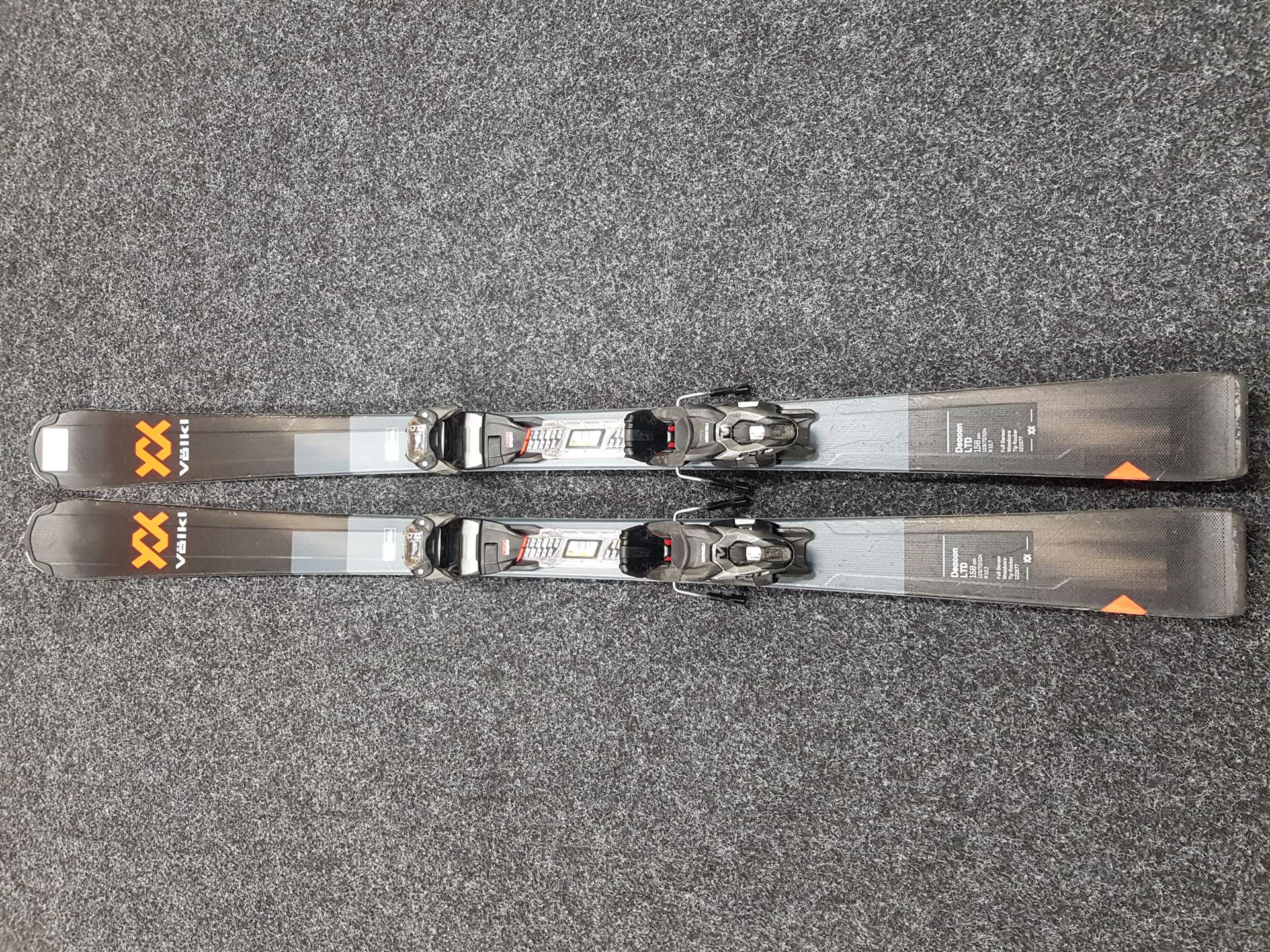 Gebrauchte VOLKL Deacon LTD Ski + Marker FTD 10 Bindungen