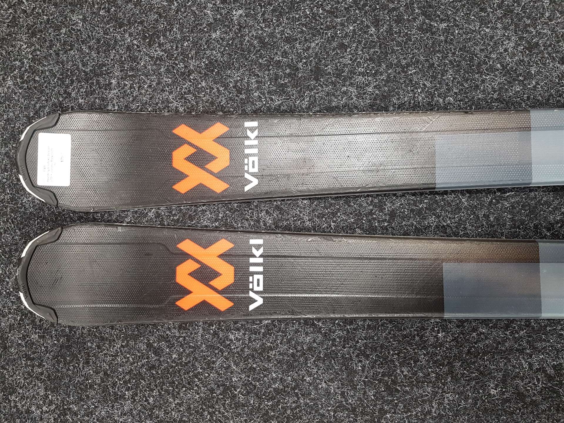 Gebrauchte VOLKL Deacon LTD Ski + Marker FTD 10 Bindungen