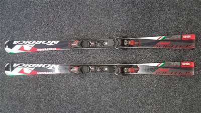 Schiuri de bazar Nordica Dobermann Spitfire Pro
