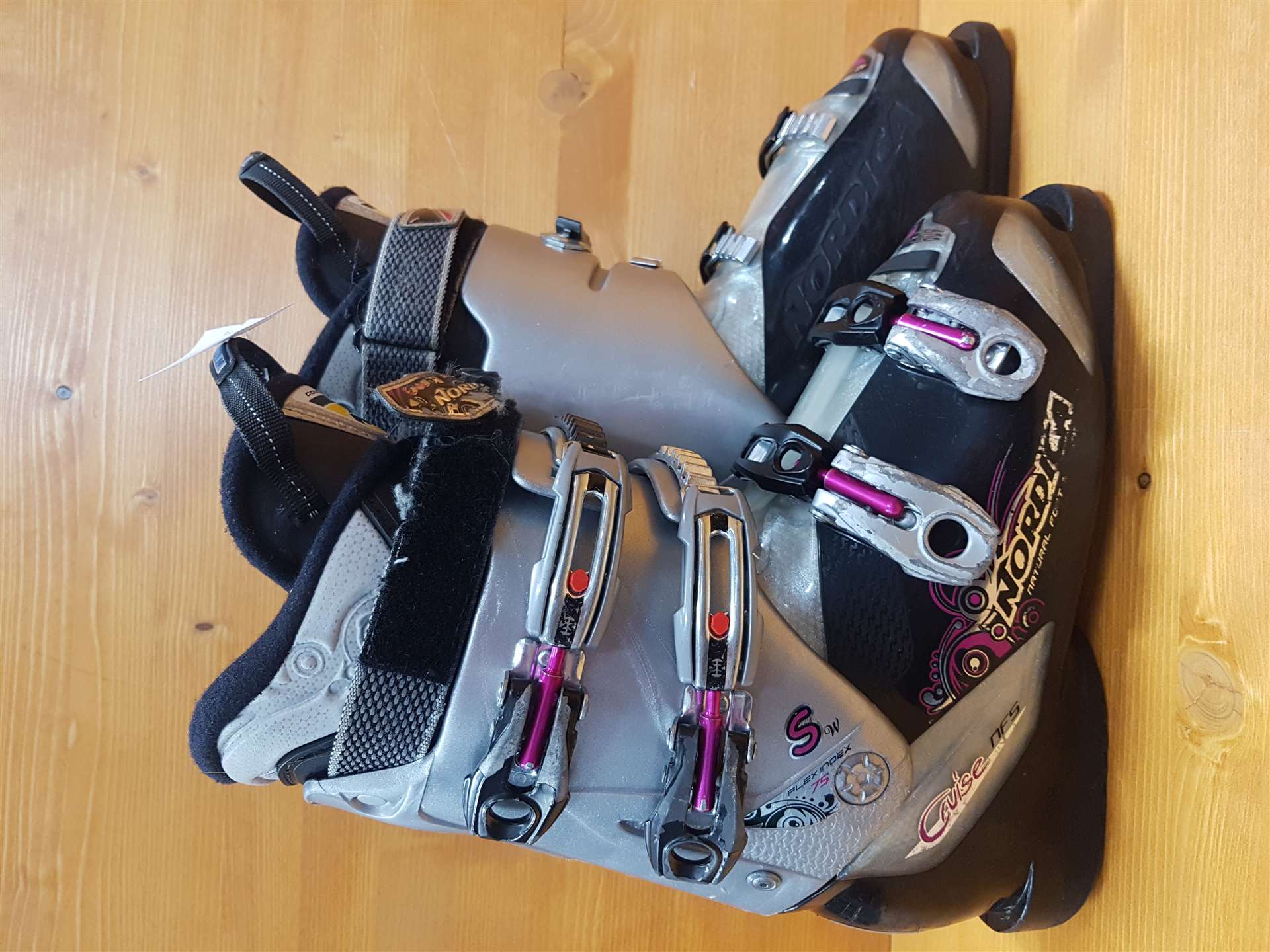 Gebrauchte Skischuhe NORDICA Cruise 75