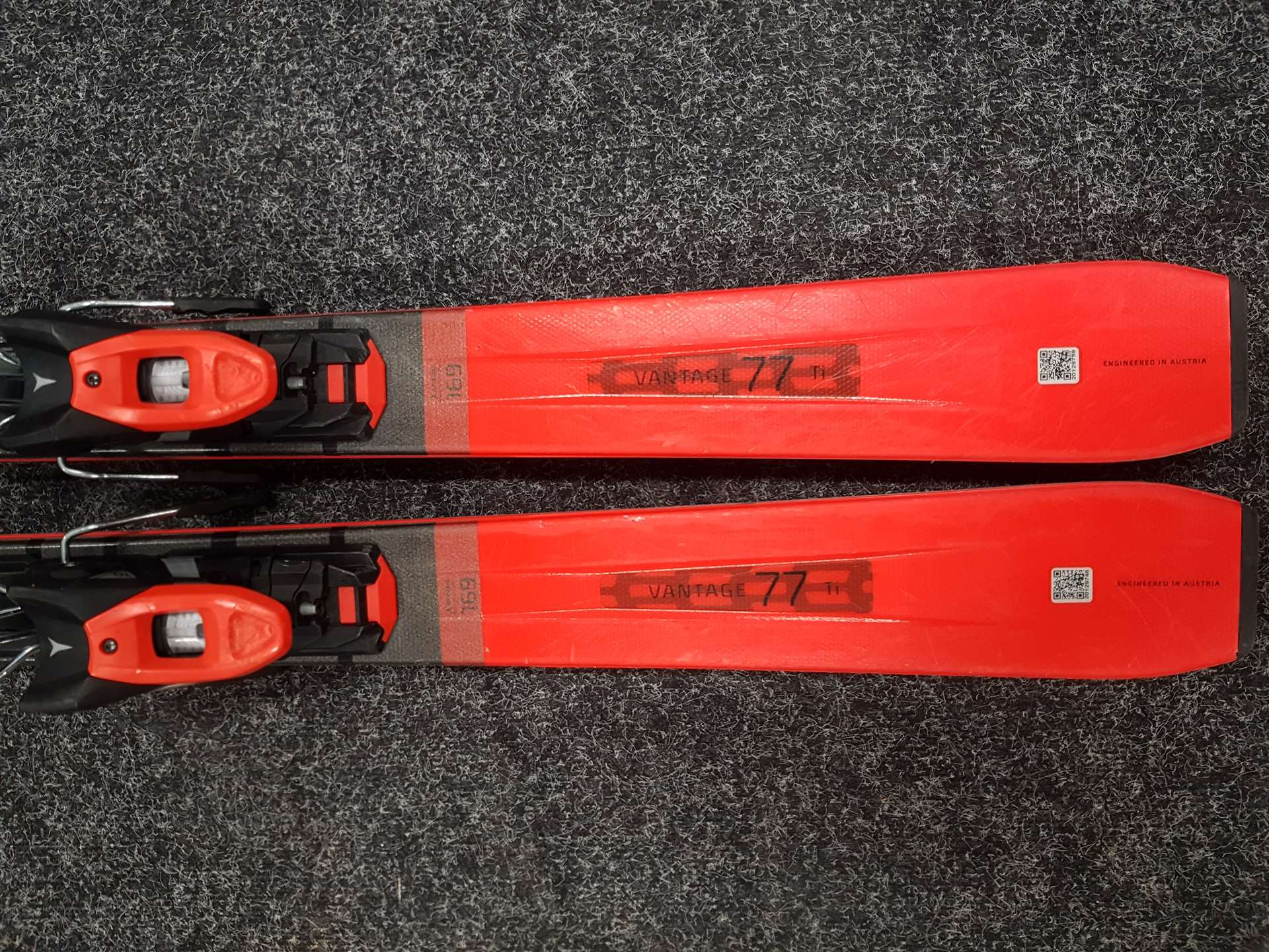 Schiuri bazar Atomic Vantage 77 Ti 169cm