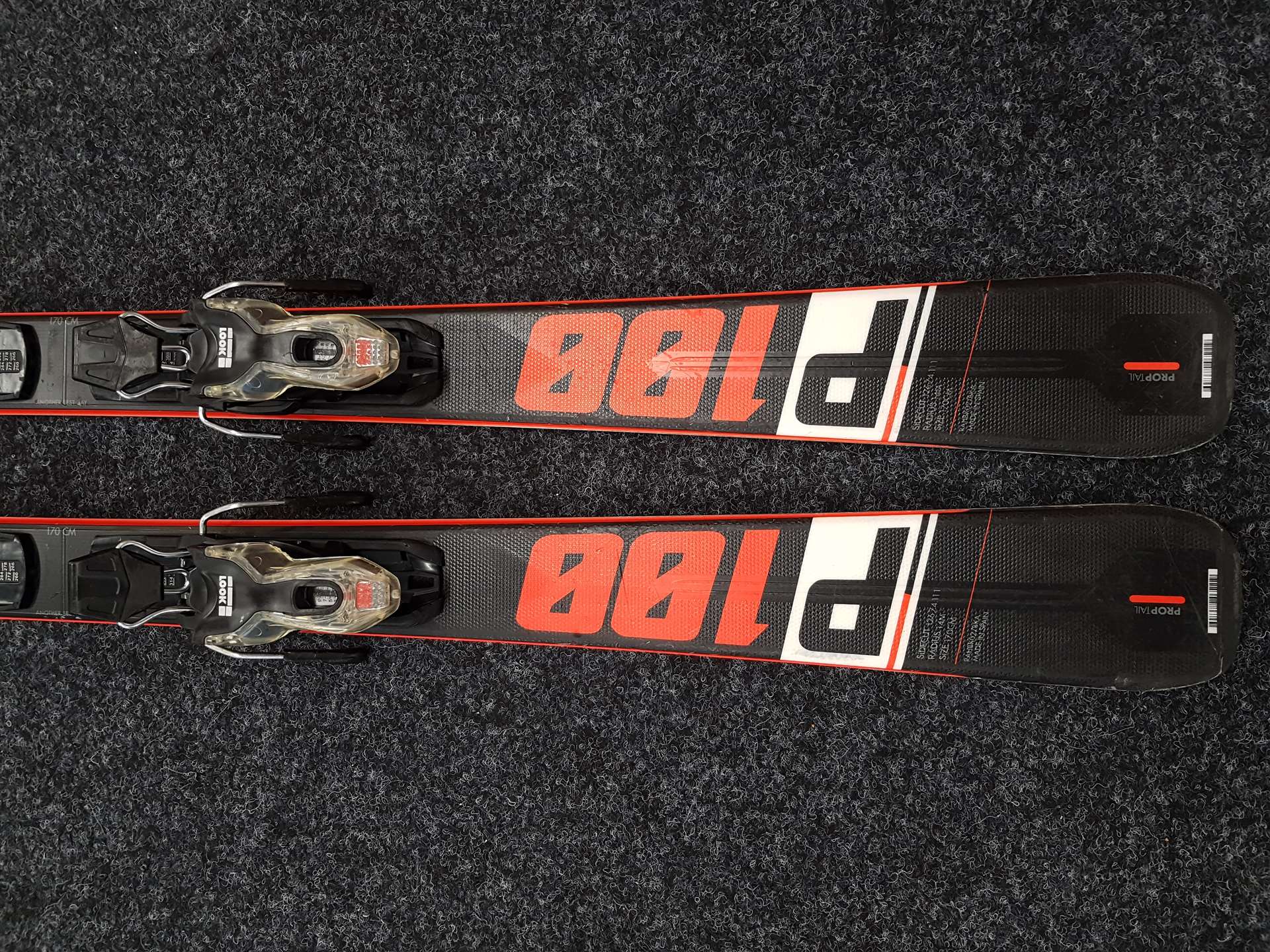 Použité lyže ROSSIGNOL Pursuit 100 + viazanie Look Xpress 10.0