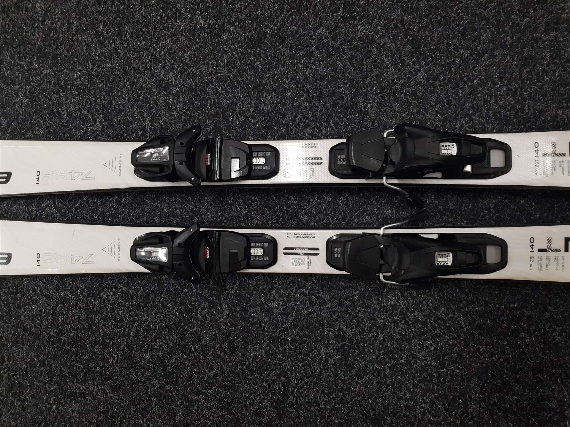 Gebrauchte Ski ELAN Element 74 RS W + Elan 9 Bindungen
