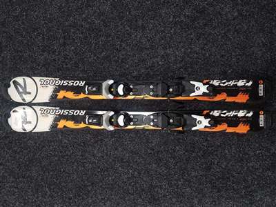 Esquís infantiles usados ROSSIGNOL Radical + fijaciones Rossignol Comp J 4.5