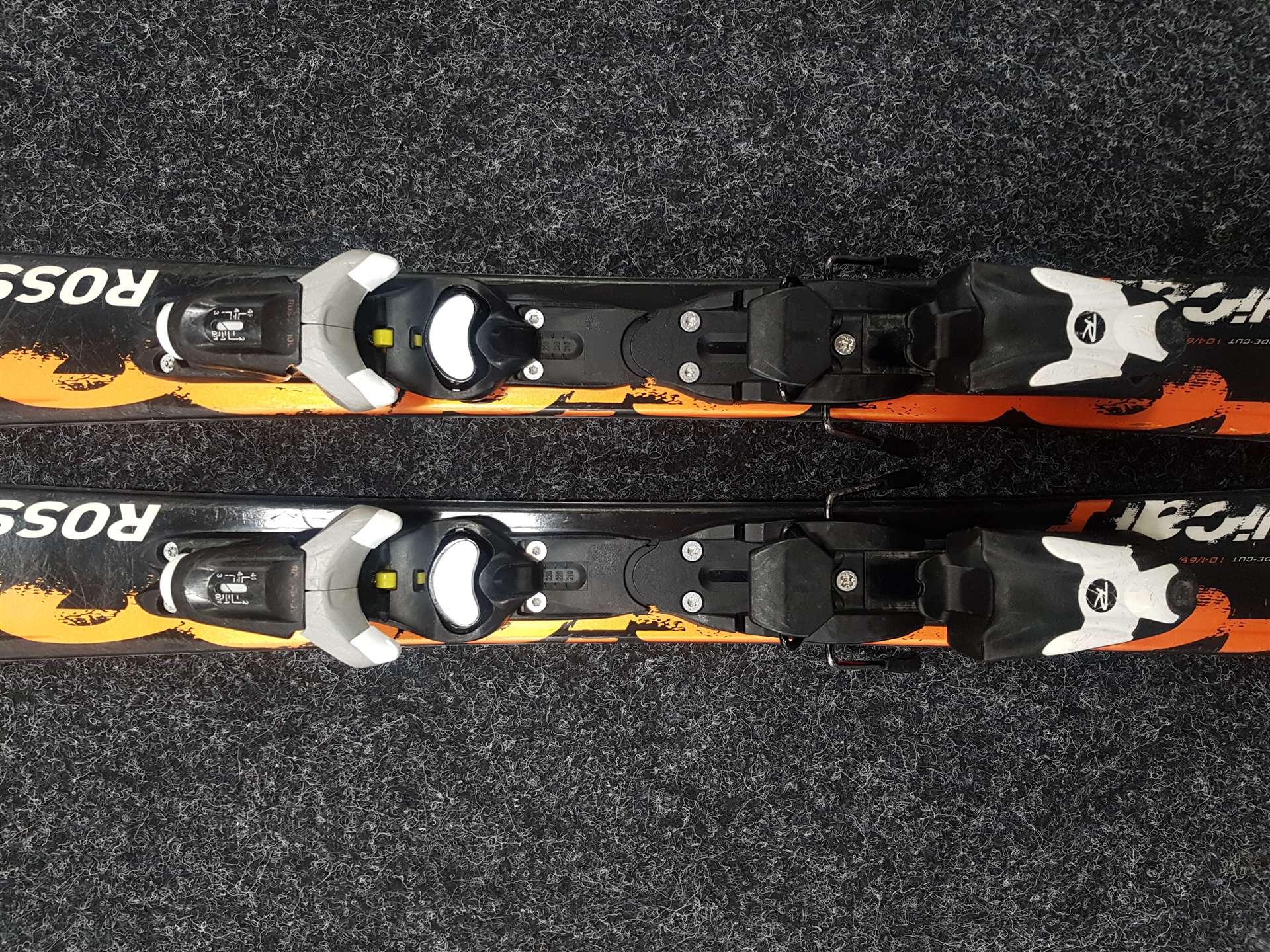 Gebrauchte Kinderski ROSSIGNOL Radical + Bindungen Rossignol Comp J 4.5