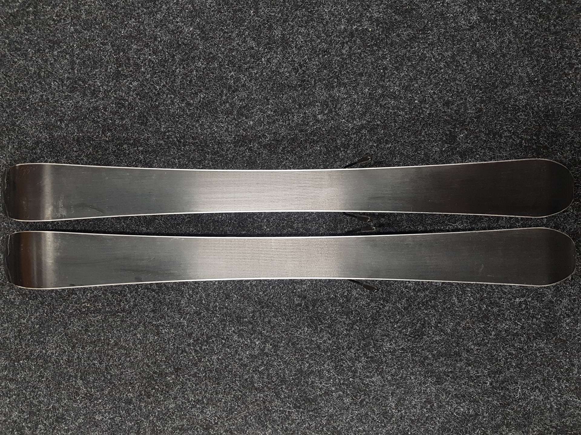 Gebrauchte Kinderski ROSSIGNOL Radical + Bindungen Rossignol Comp J 4.5