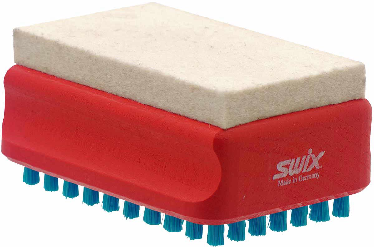 Brosse combinée SWIX F4