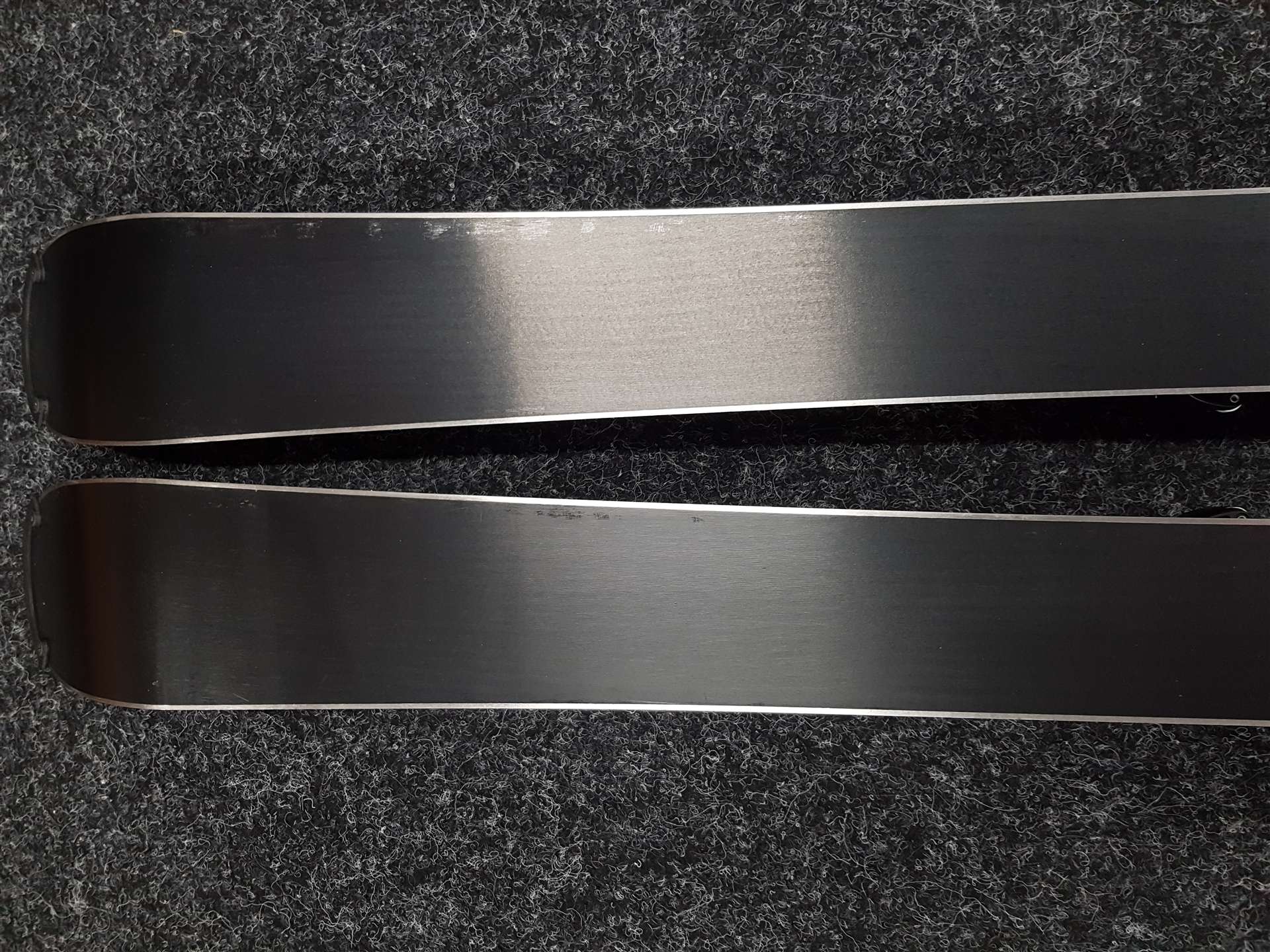 Skis enfant ARTIS Talent d'occasion + fixations Tyrolia SLR 4.5 AC