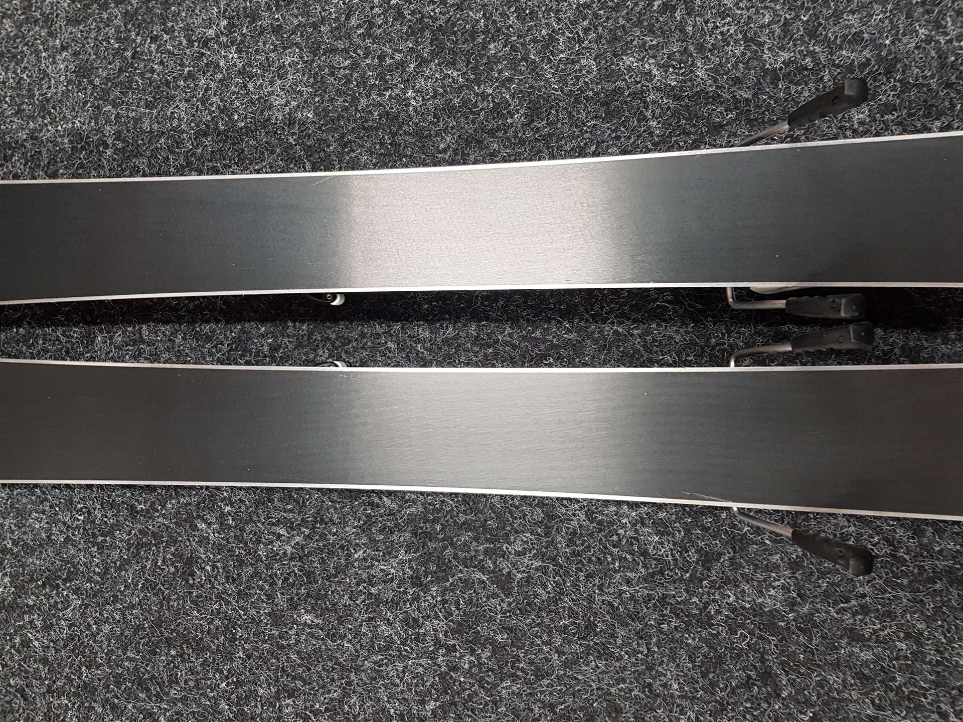 Skis enfant ARTIS Talent d'occasion + fixations Tyrolia SLR 4.5 AC