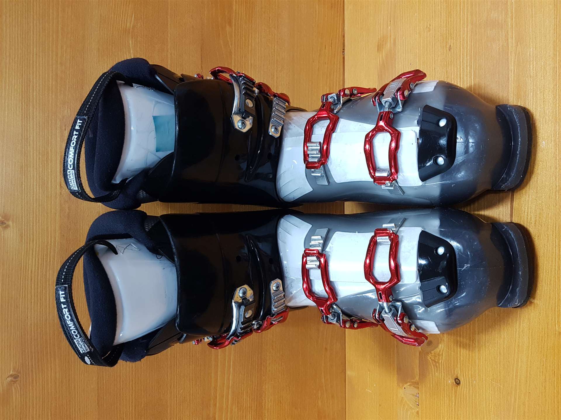 Použité lyžiarky TECNICA Mega +T