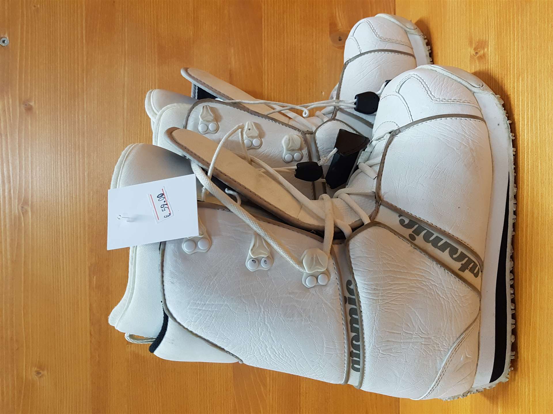 Použité snowboardové boty ATOMIC Snowboarding