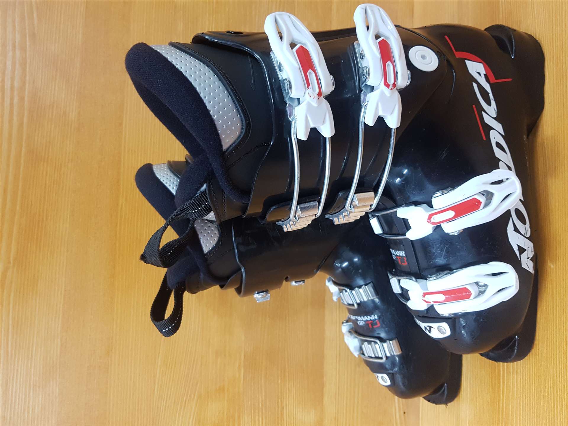 Bottes de ski NORDICA Dobermann d'occasion