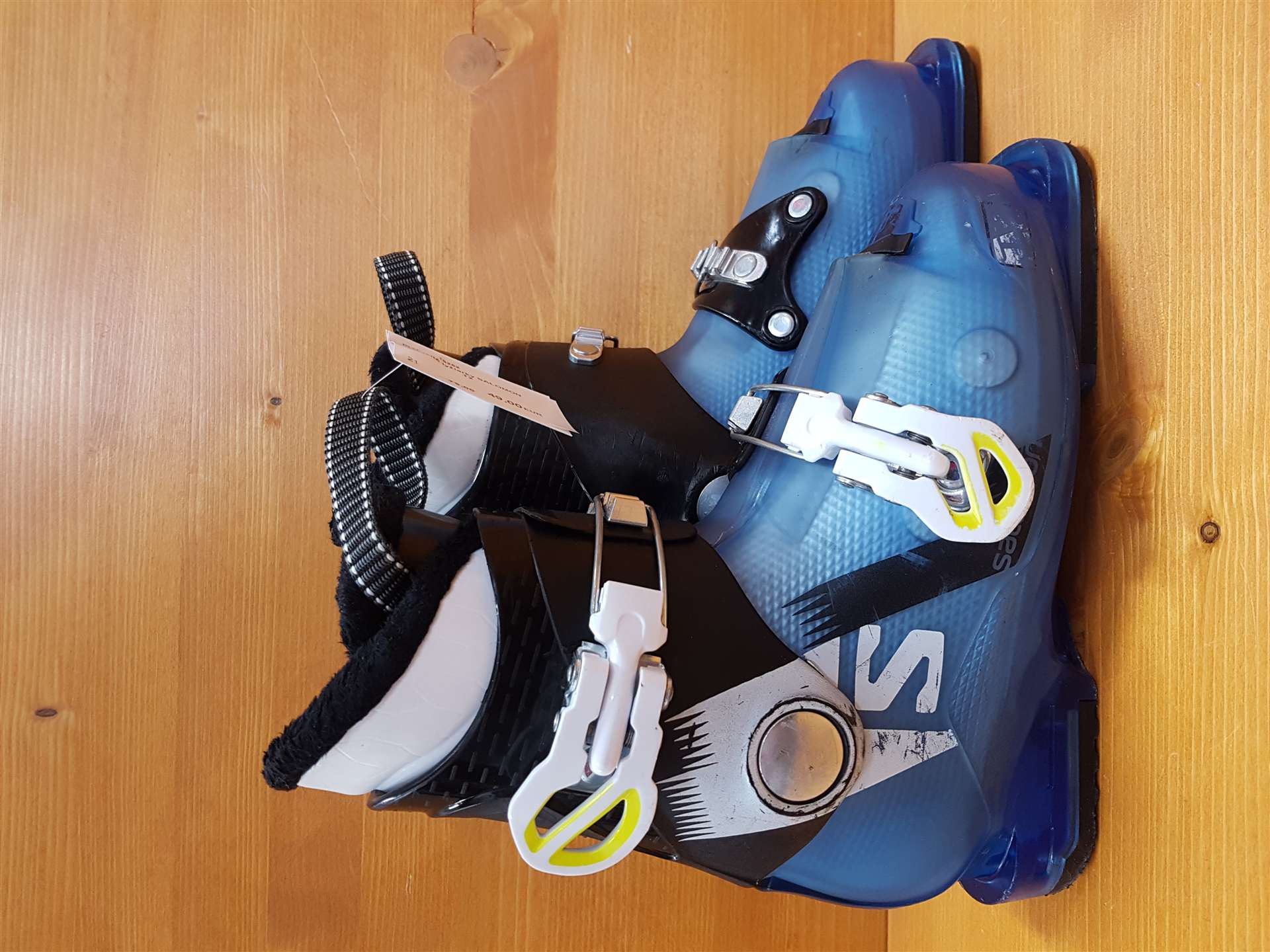 Clăpari de schi SALOMON T2 second-hand