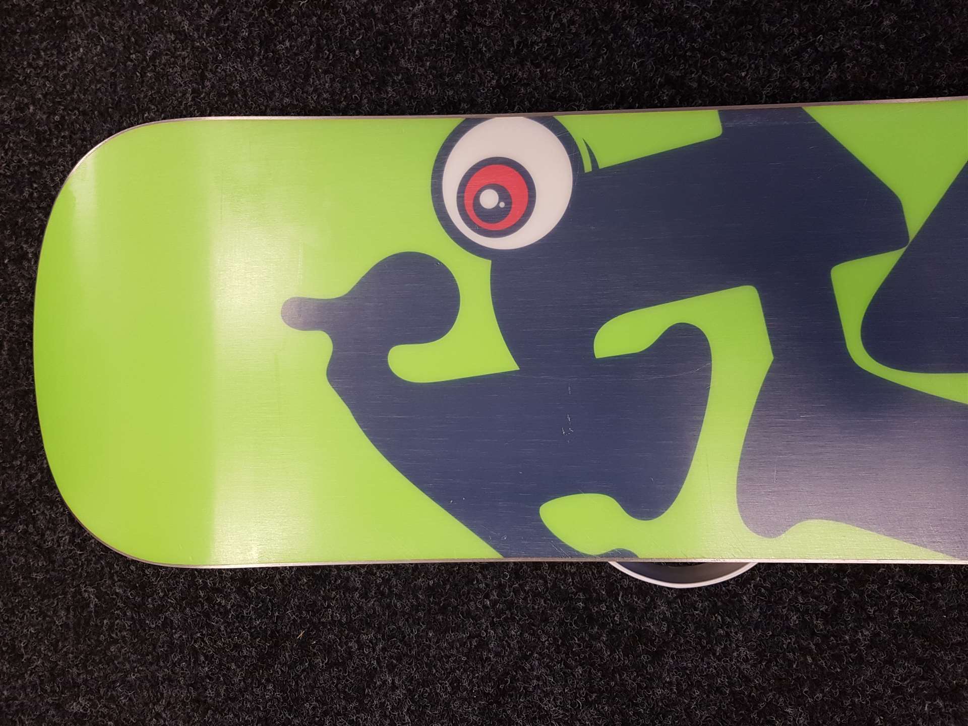 Použitý snowboard GRAVITY Flash + vázání Gravity velikost S/M