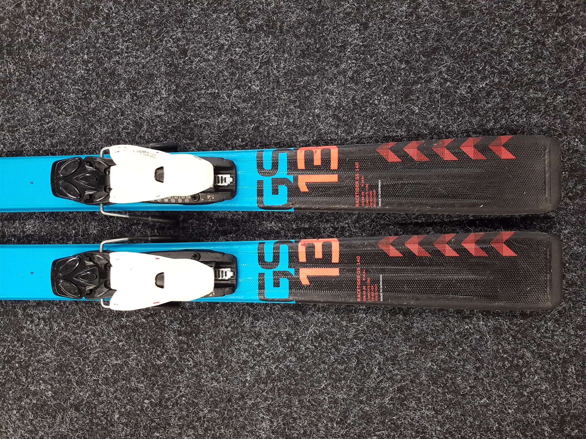 Gebrauchte VÖLKL Racetiger GS Ski + Marker 4.5 Bindungen