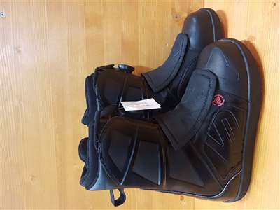 Rabljene snowboard cipele K2 Raider Rental Boa