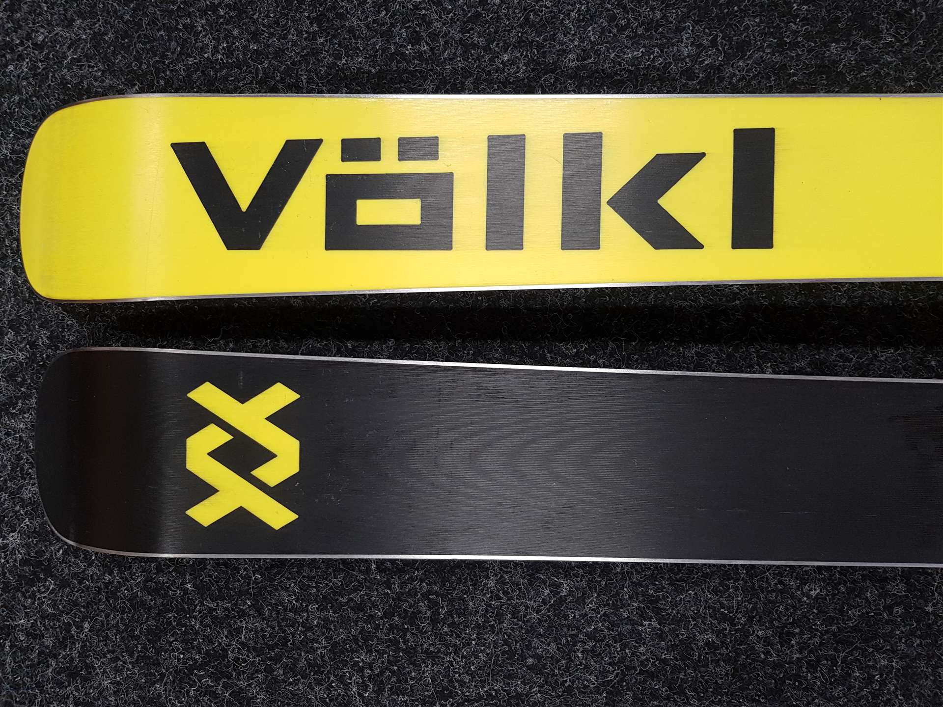 Sci freestyle VOLKL Bash 86 usati + attacchi Marker Squire 11