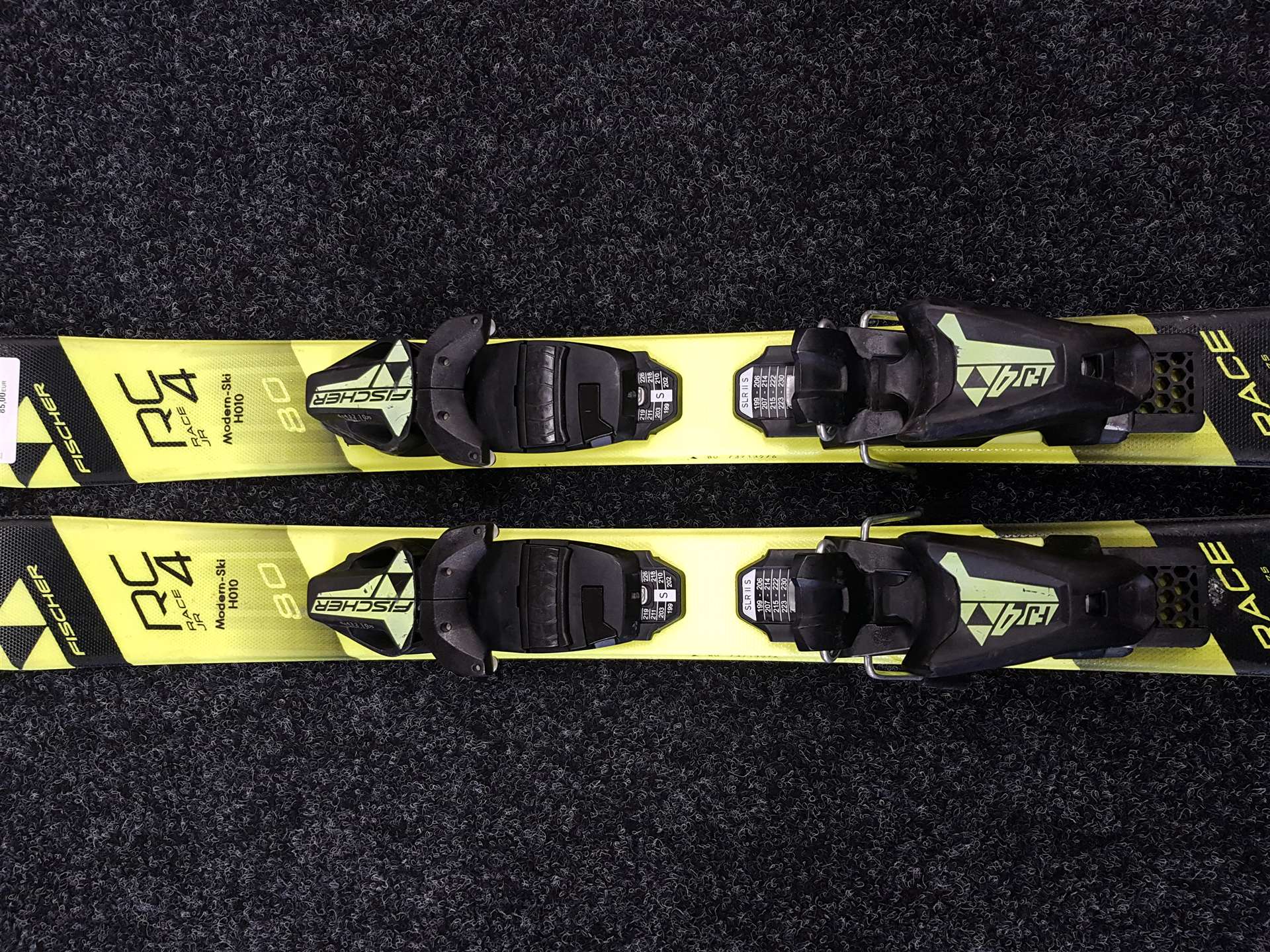 Rabljene dječje skije FISCHER RC 4 Race JR + vezovi Fischer FJ 4