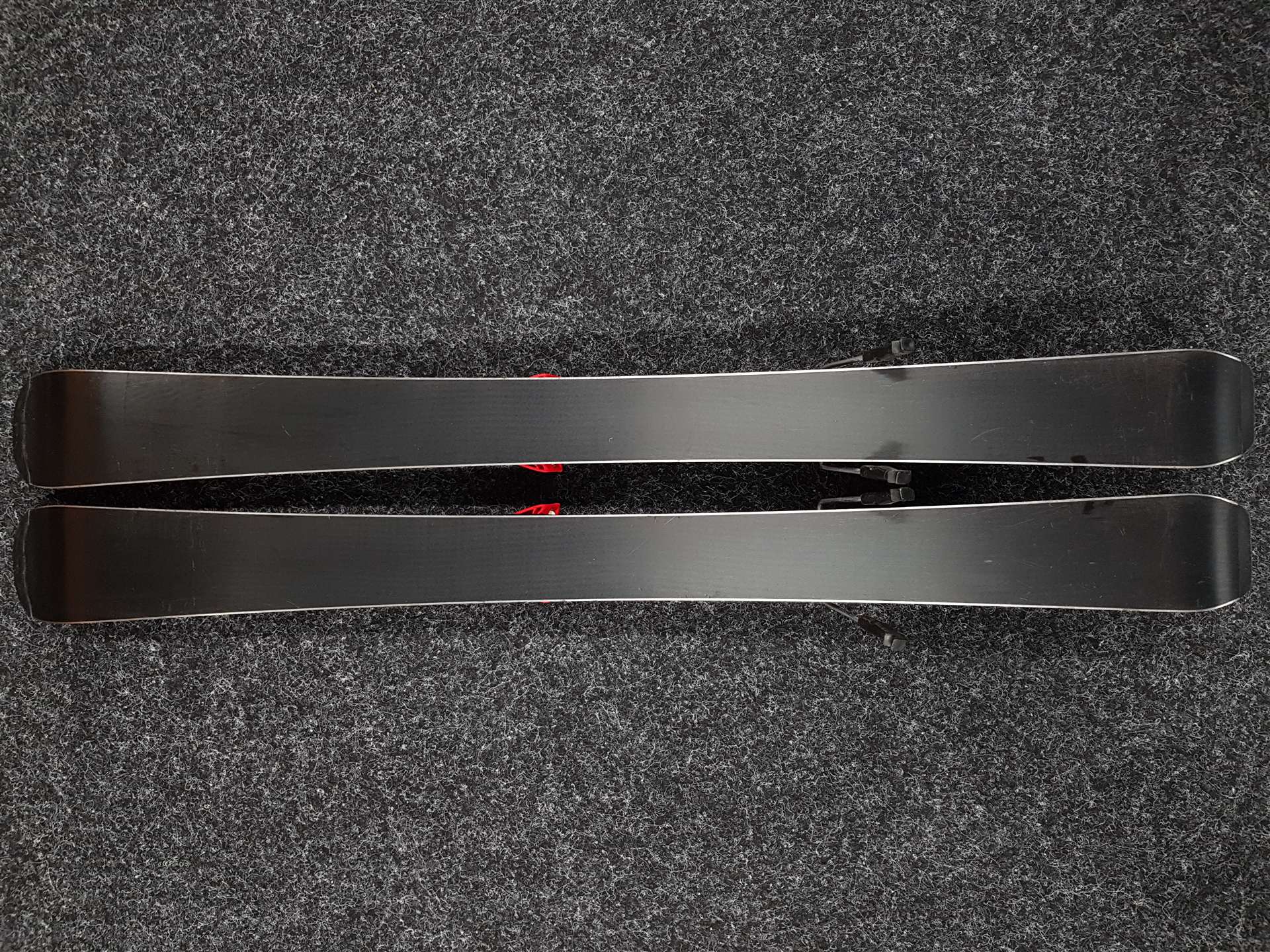 Gebrauchte Kinderski ATOMIC REDSTER J2 + Atomic 4.5 Bindungen