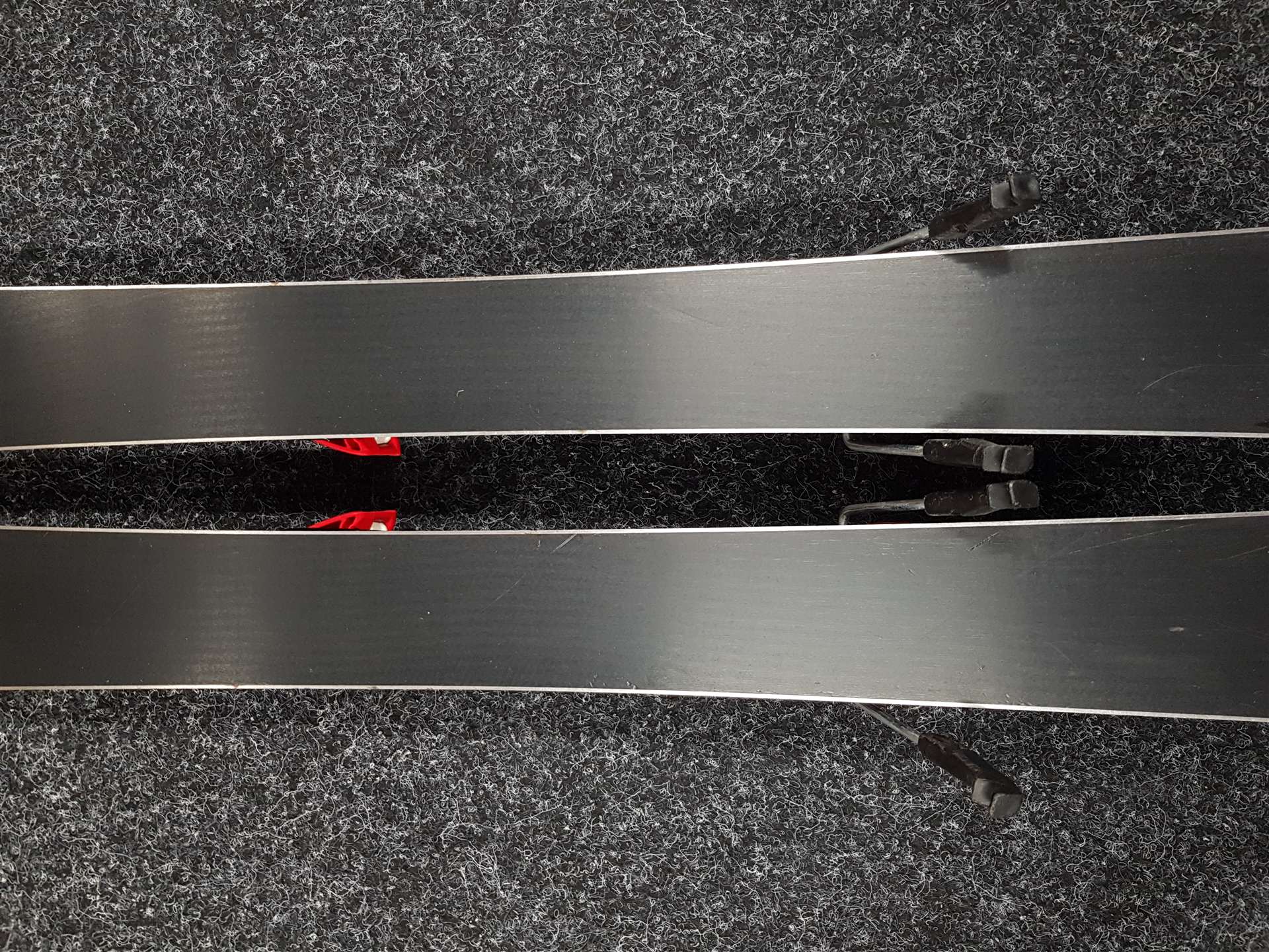 Gebrauchte Kinderski ATOMIC REDSTER J2 + Atomic 4.5 Bindungen