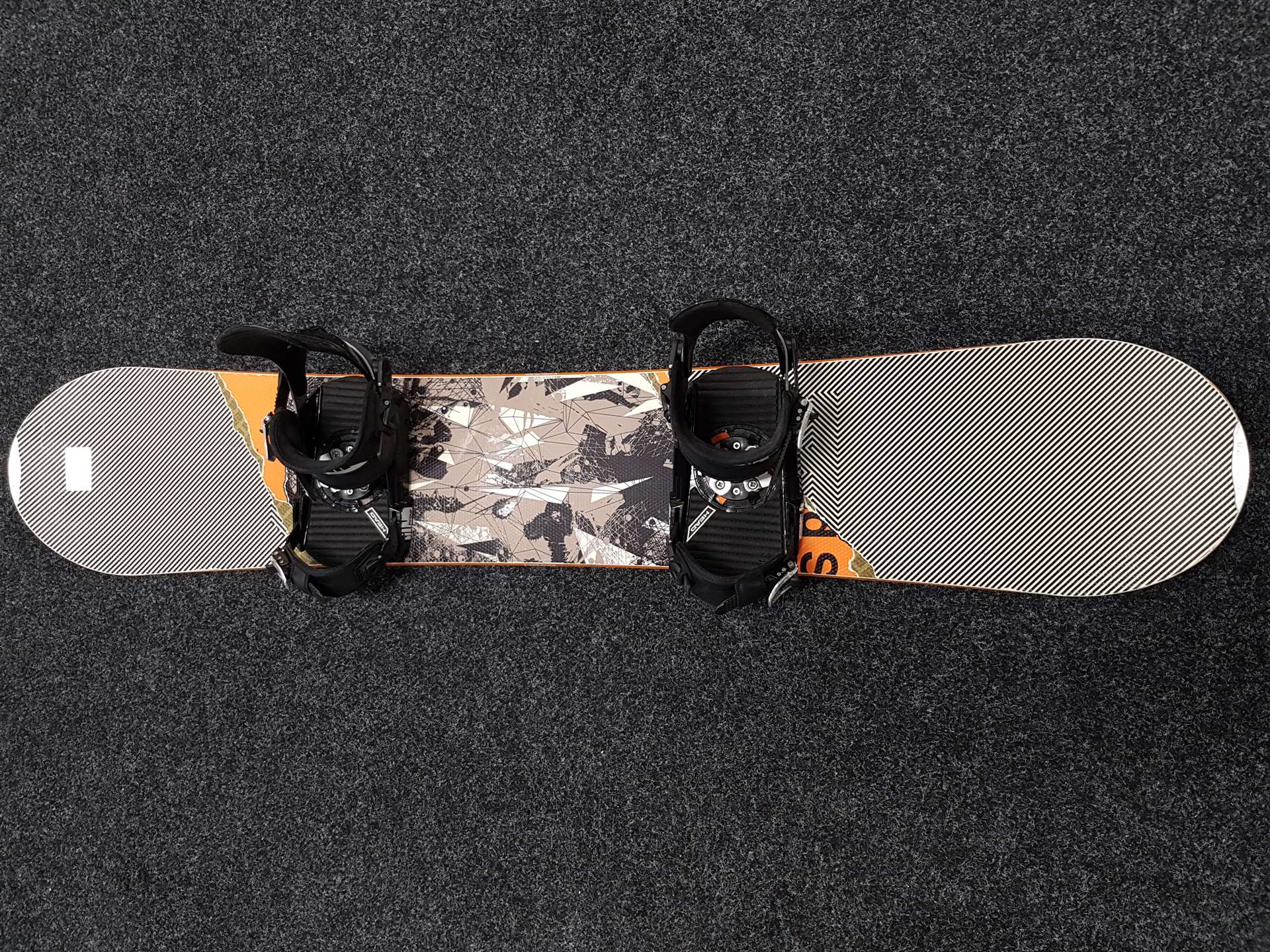 Použitý snowboard Head + vázání Head velikost L/XL
