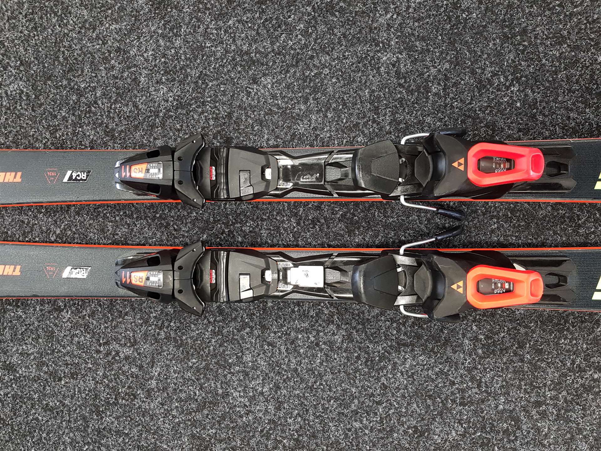 Używane narty FISCHER The Curv + wiązania Fischer RS11