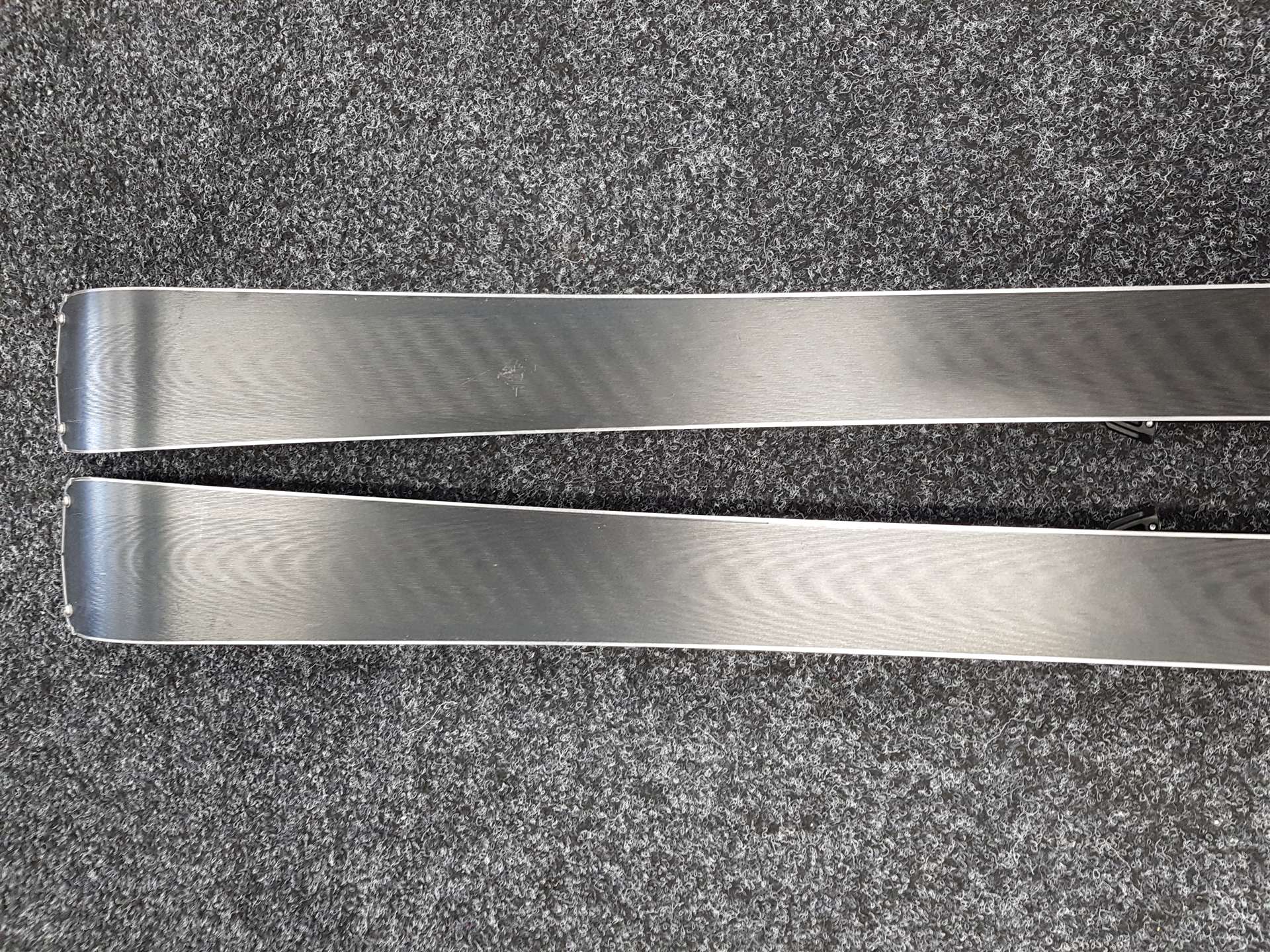 Używane narty FISCHER The Curv + wiązania Fischer RS11