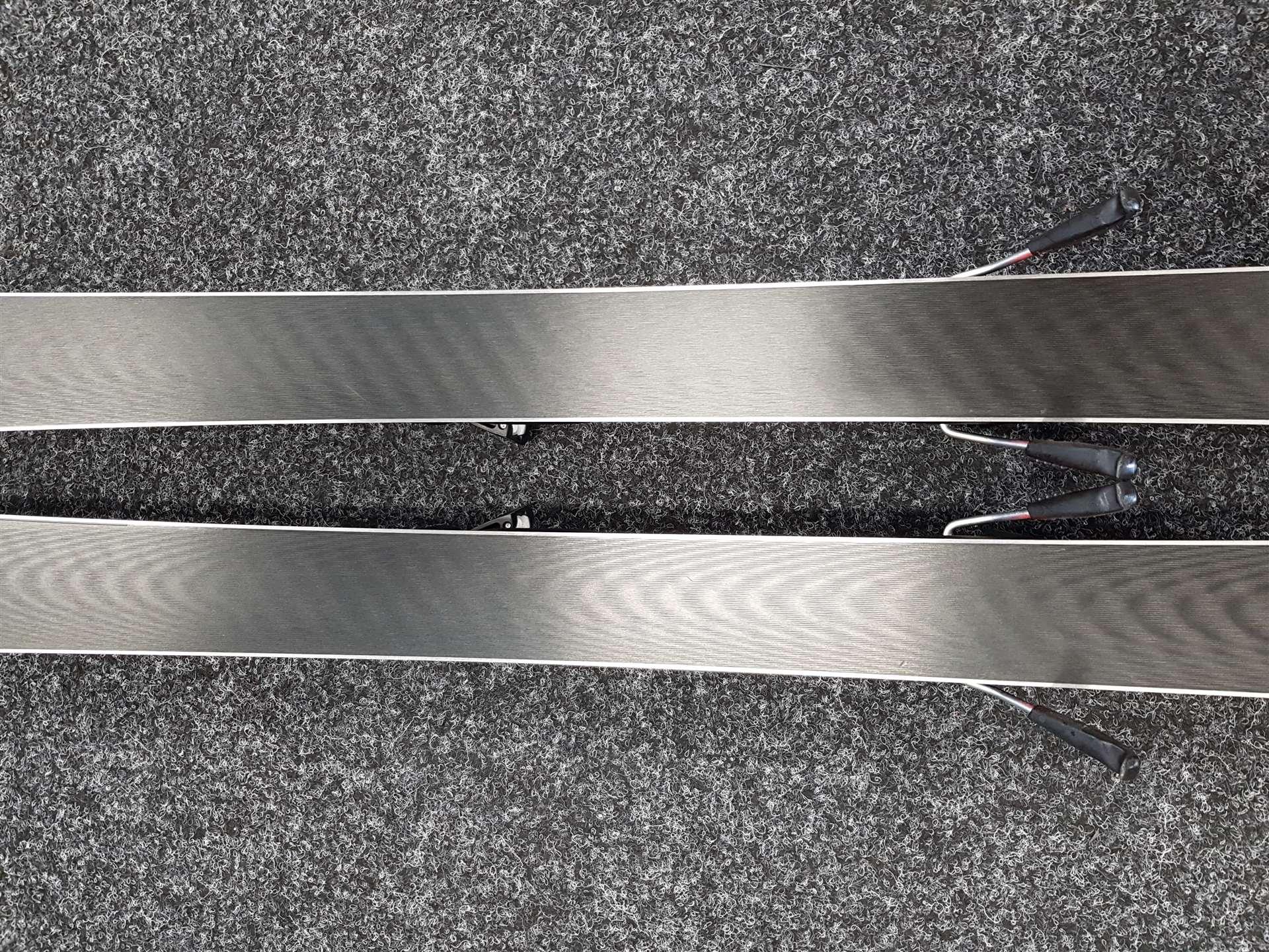 Używane narty FISCHER The Curv + wiązania Fischer RS11