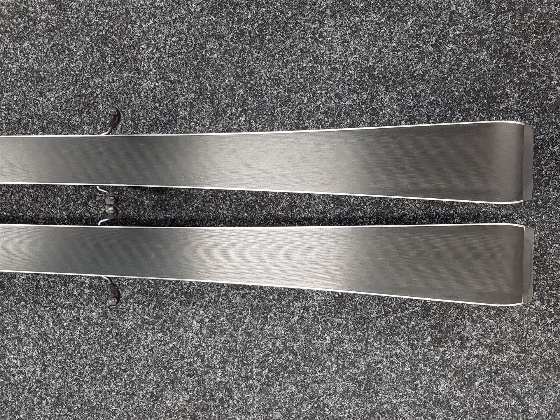 Używane narty FISCHER The Curv + wiązania Fischer RS11