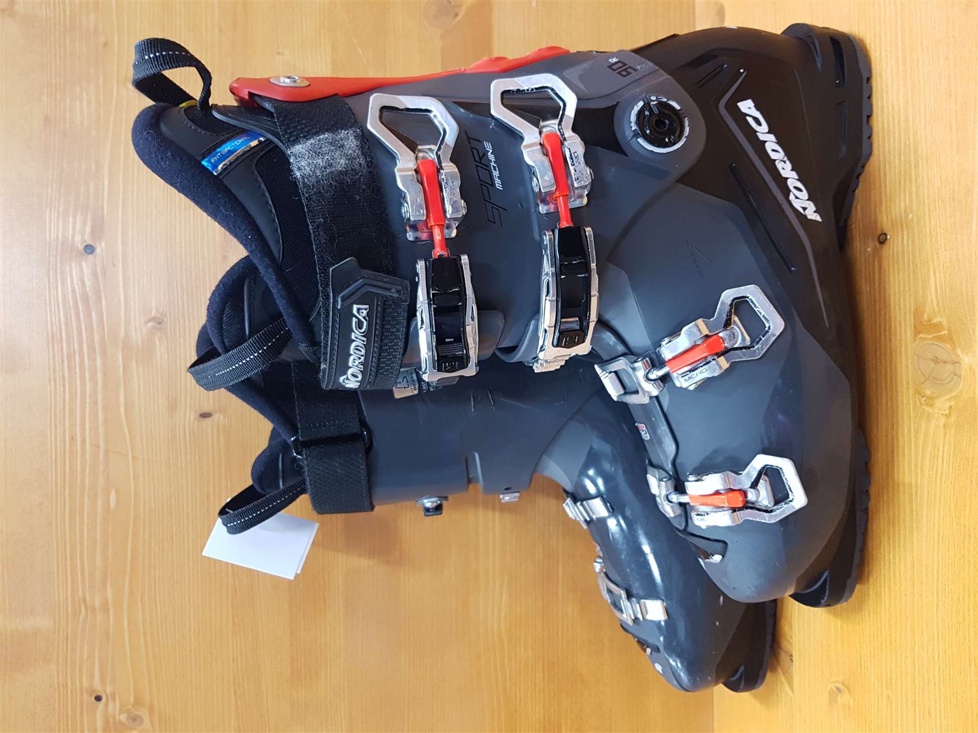 Używane buty narciarskie NORDICA Sport Machine 90R