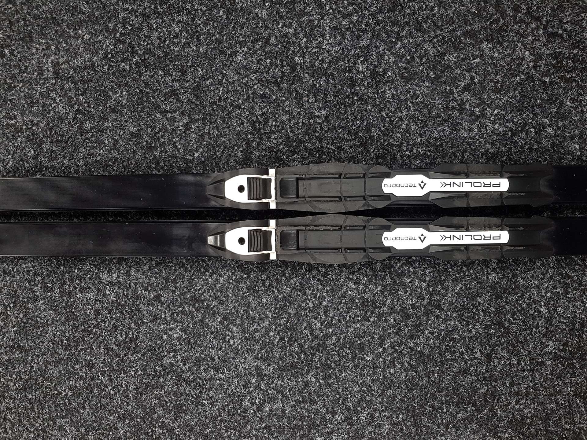 Gebrauchte Atomic Pro S2 Langlaufski + NNN TecnoPro Prolink Bindungen