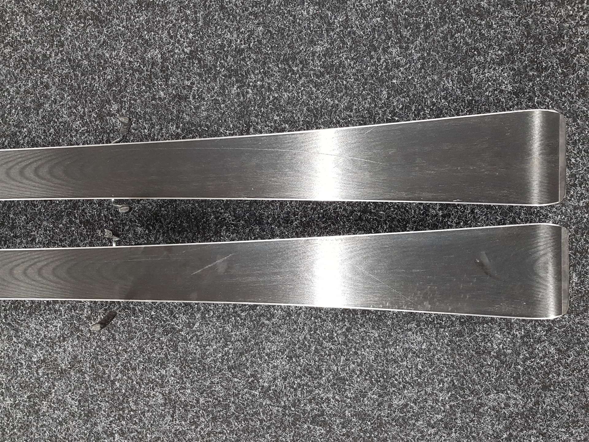 Gebrauchte ROSSIGNOL Pursuit 11 Ski + Rossignol 10 Bindungen