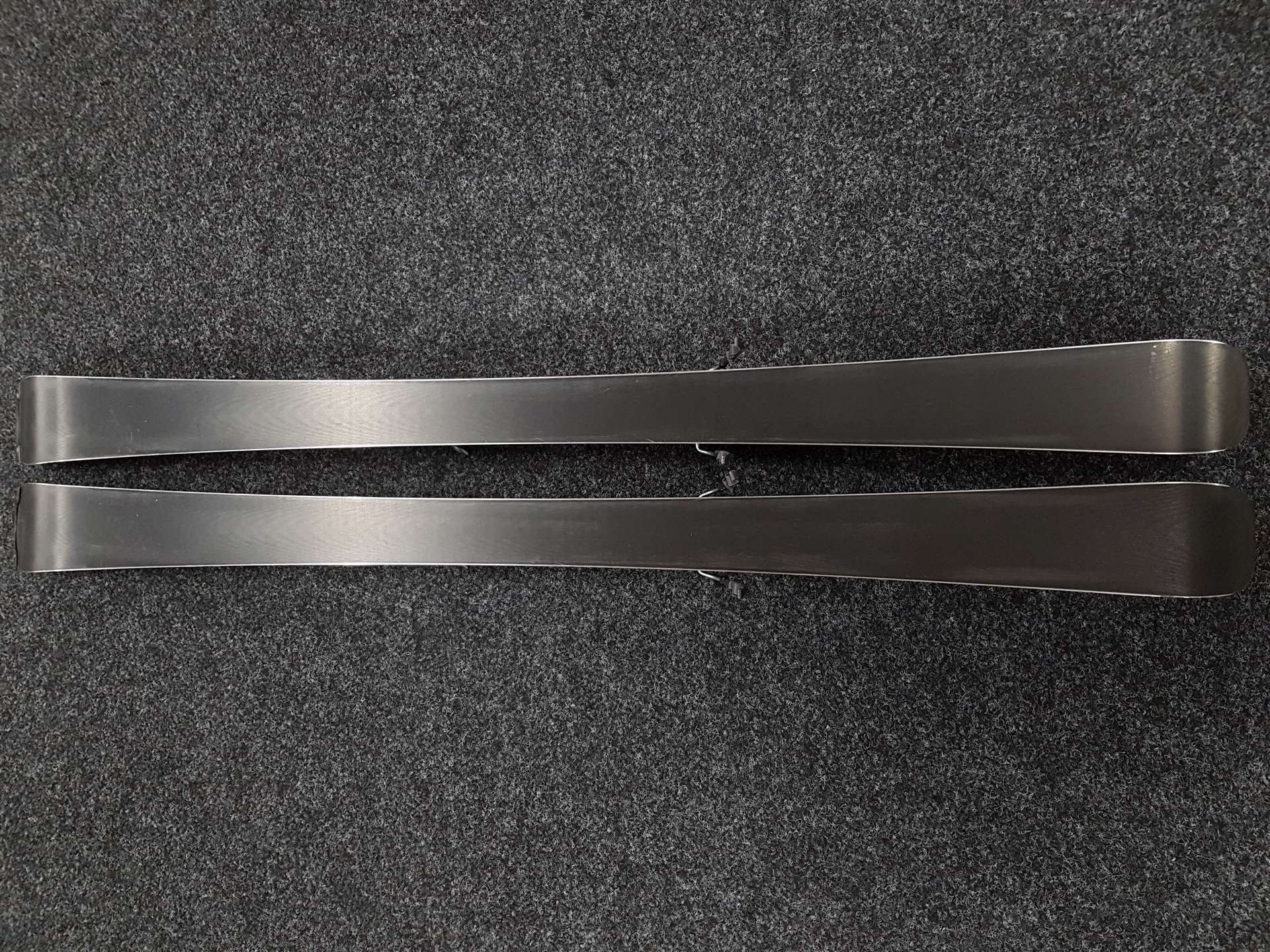 Skis VOLKL Code 74 d'occasion + fixations Marker 10