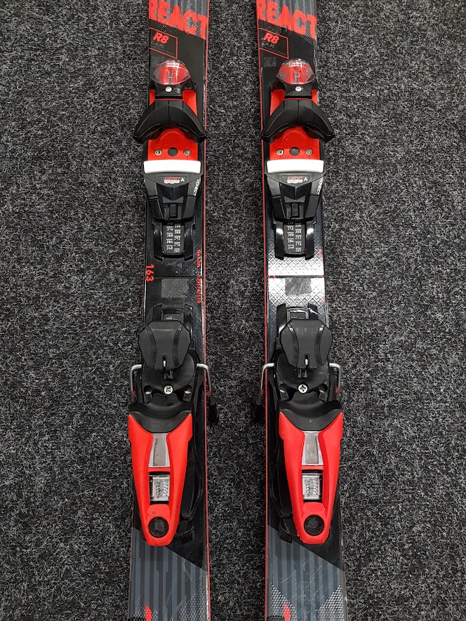 Skis pas chers Rossignol React R8 C.A.M.
