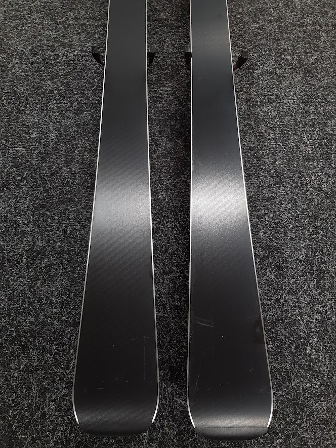 Skis pas chers Rossignol React R8 C.A.M.