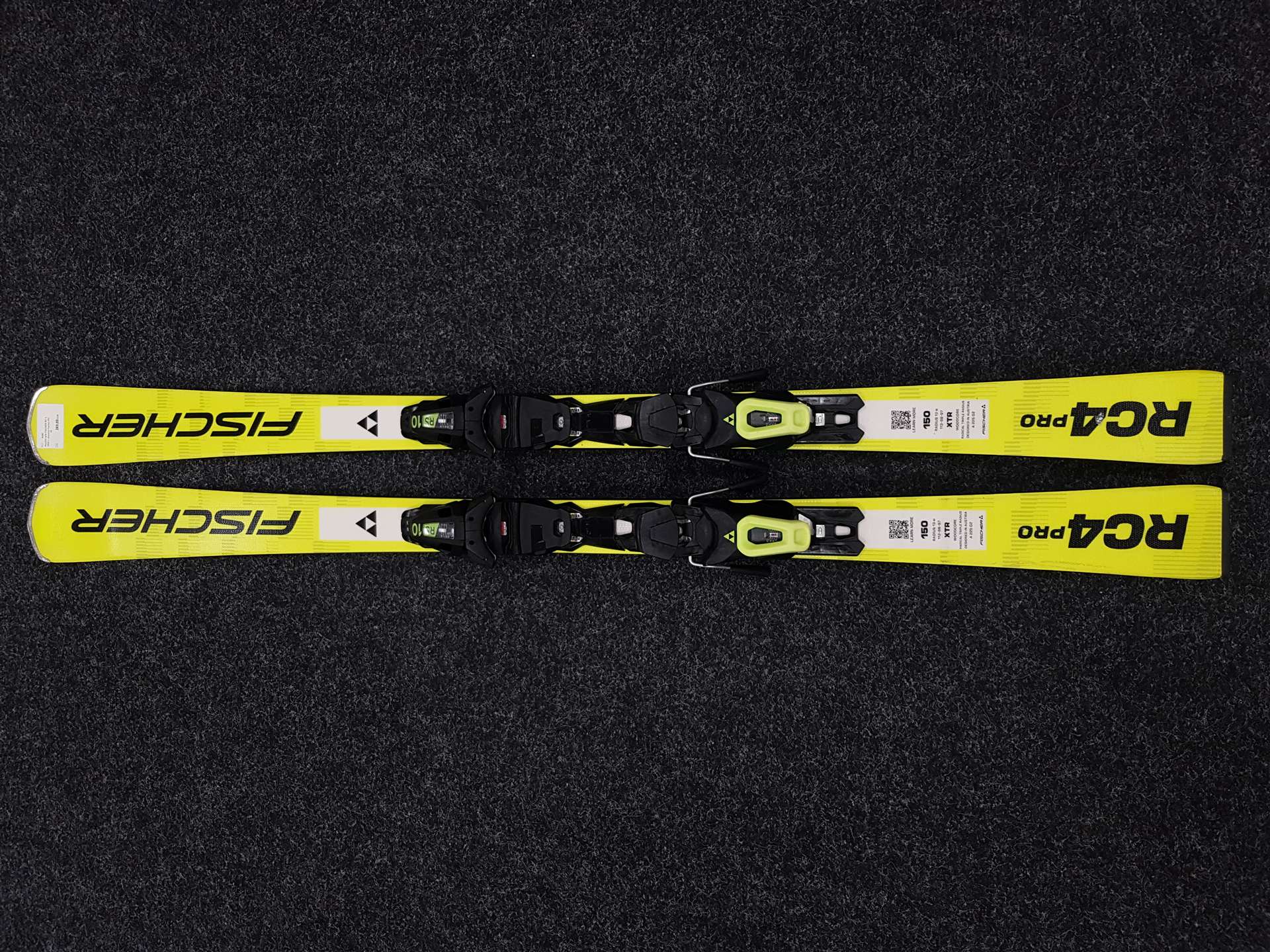 Gebrauchte FISCHER RC 4 PRO Ski + Fischer RS 10 Bindungen